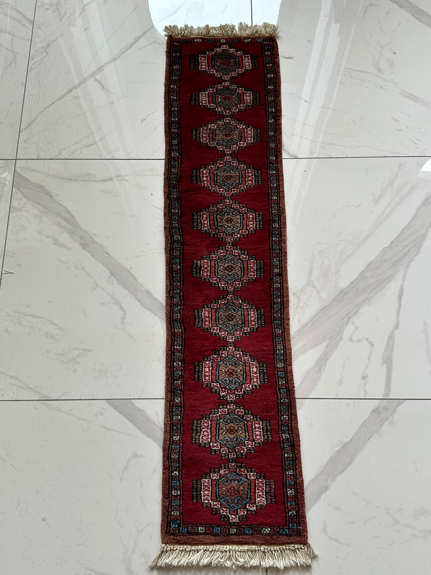 Orientteppich handgeknüpft Buchara Schurwolle 125x28 cm