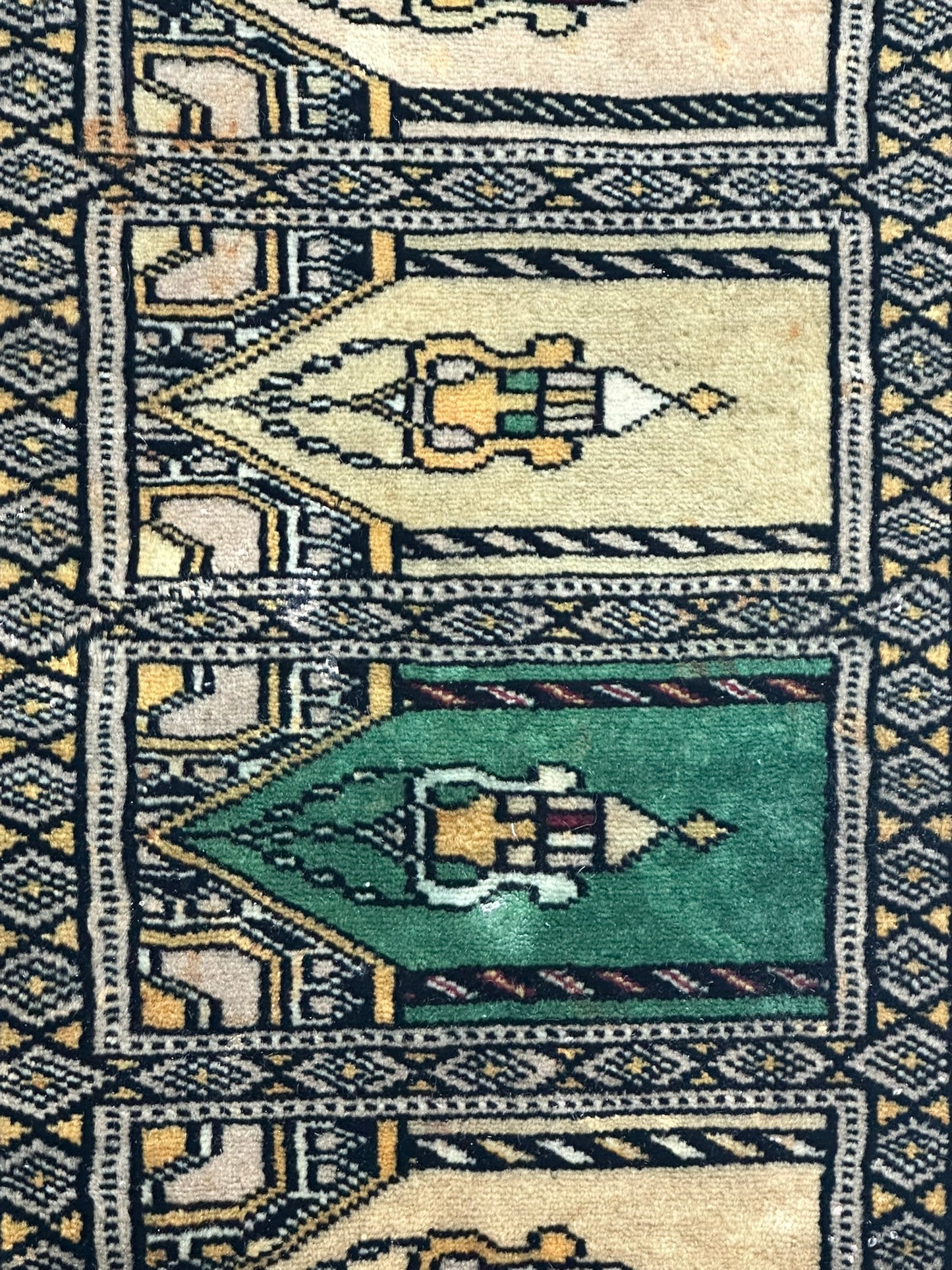 Orientteppich handgeknüpft 87x32 cm Buchara Schurwolle