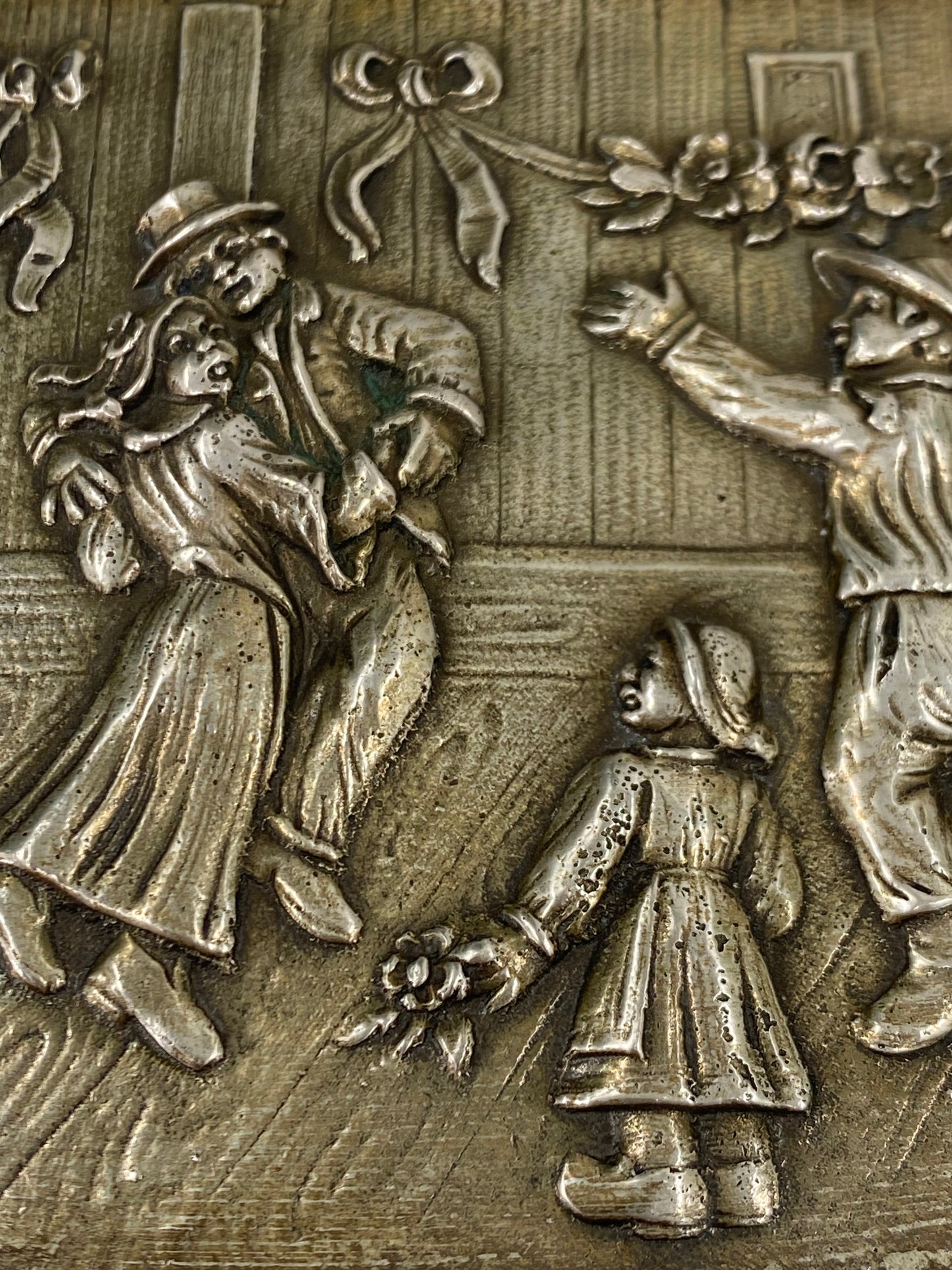 Deutsche Meistermarke 800er Silber Reliefschatulle innen Vergoldet