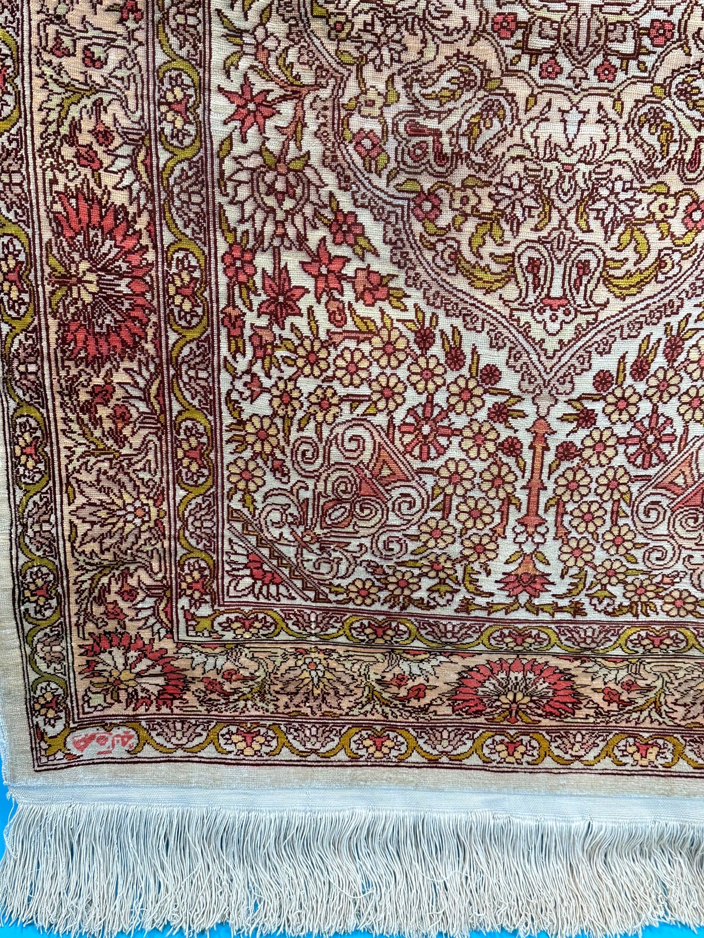 Orientteppich handgeknüpft 142x92 cm Hereke Seide auf seide