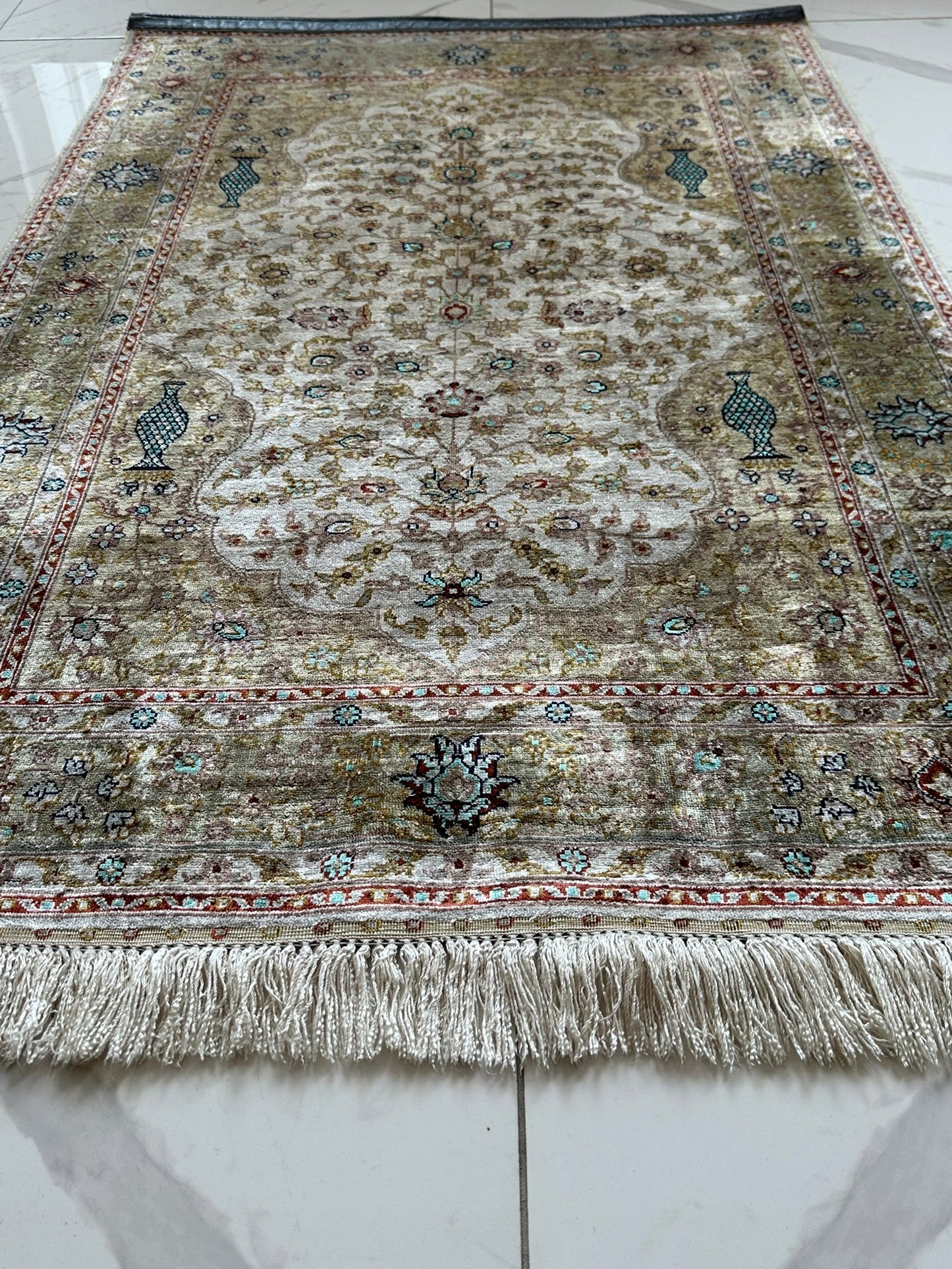 Orientteppich handgeknüpft  124x80 cm Hereke seide auf Seide