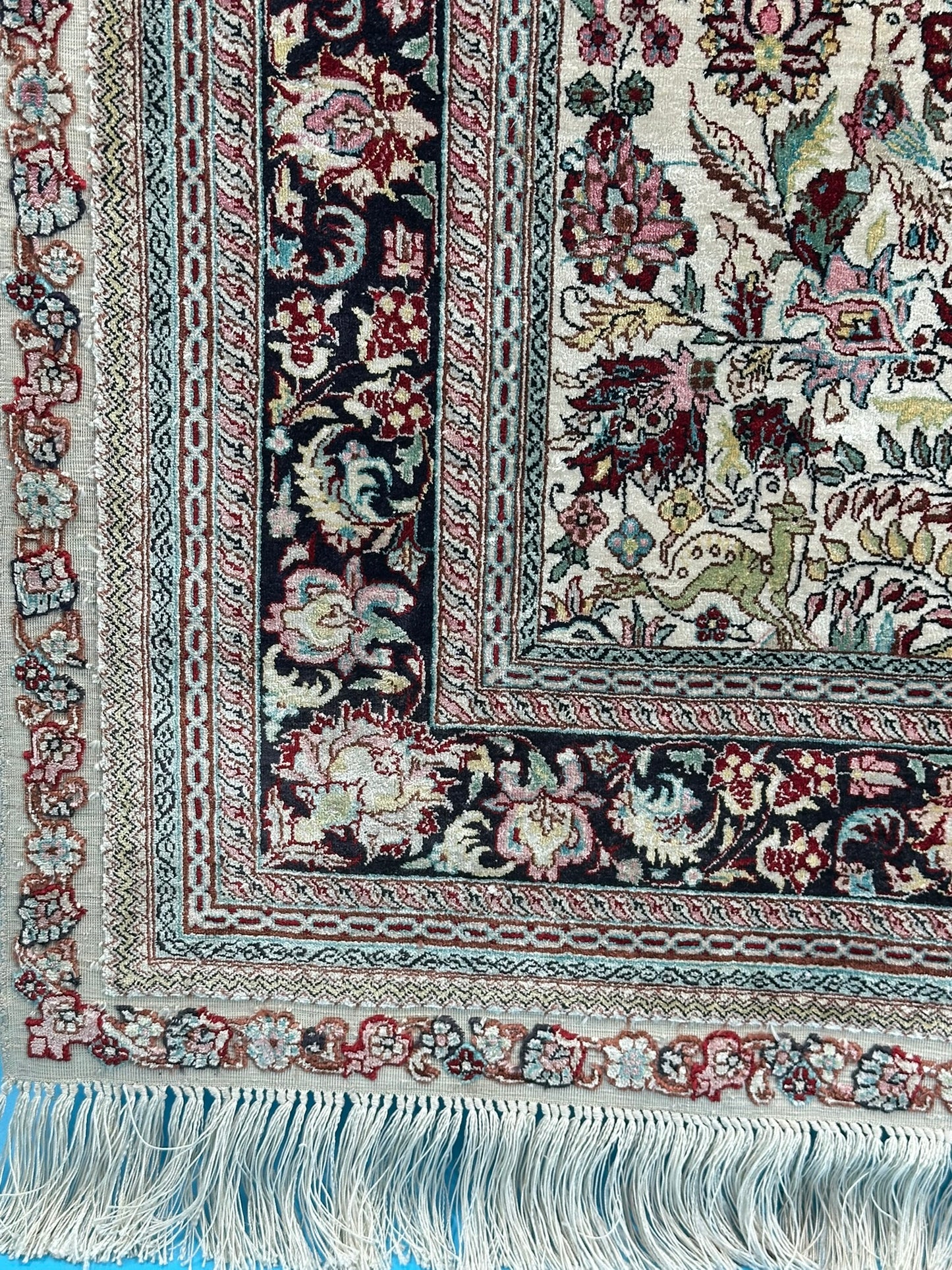 Orientteppich handgeknüpft 108x77 cm Hereke  seide auf Seide