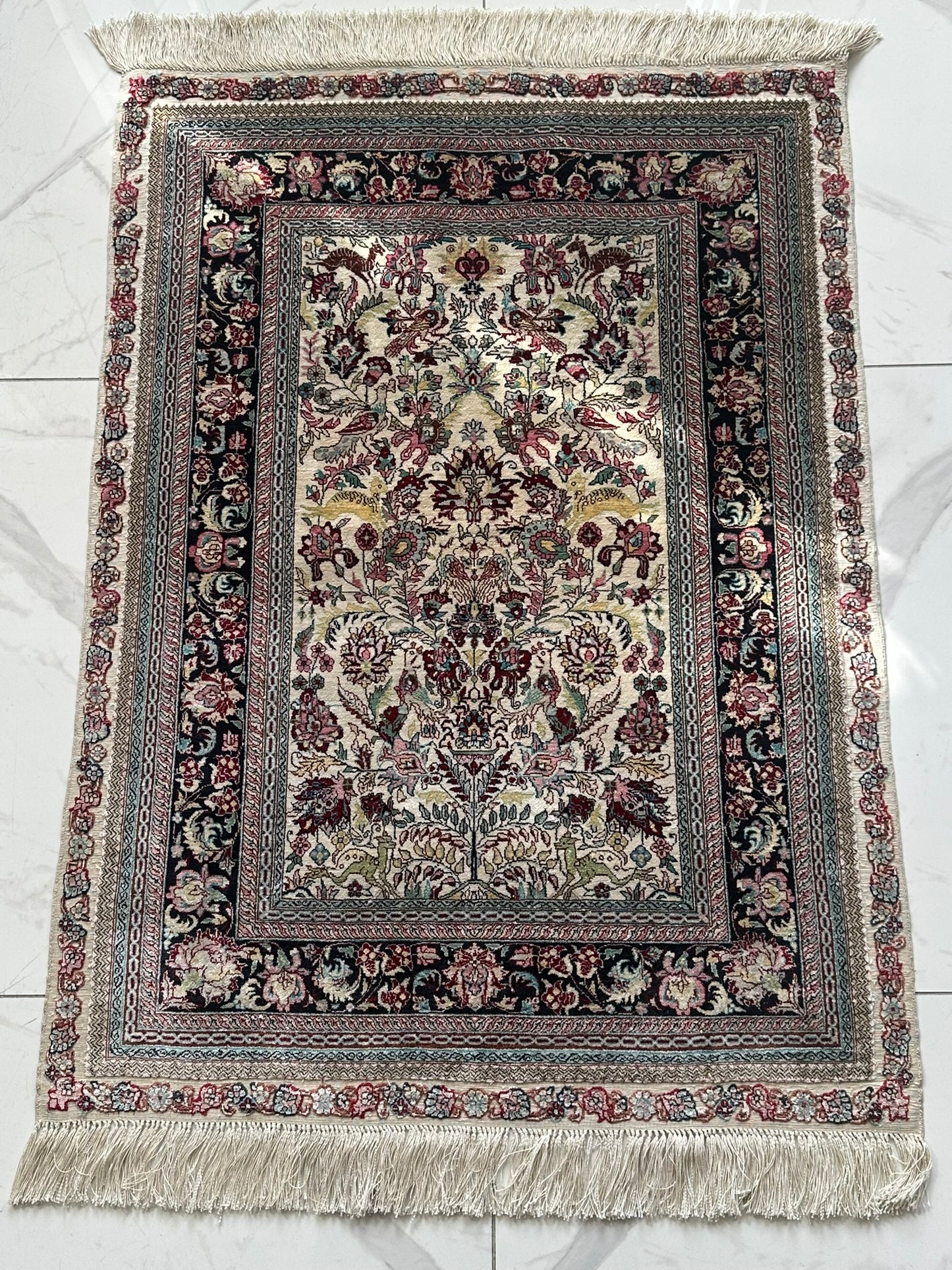 Orientteppich handgeknüpft 108x77 cm Hereke  seide auf Seide