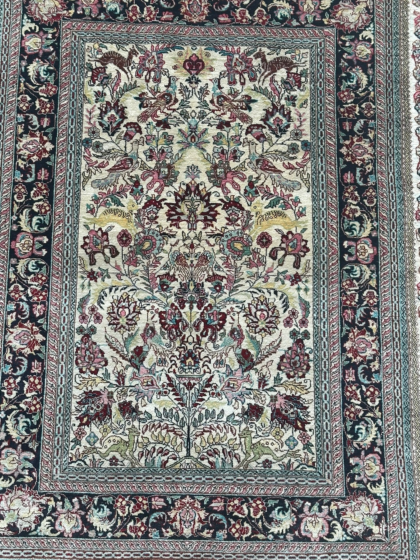 Orientteppich handgeknüpft 108x77 cm Hereke  seide auf Seide