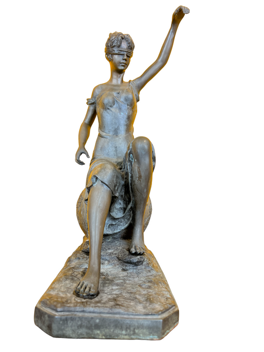 Elegante Antiquität: Bronze Justiziar Figur im Jugendstil um 1910