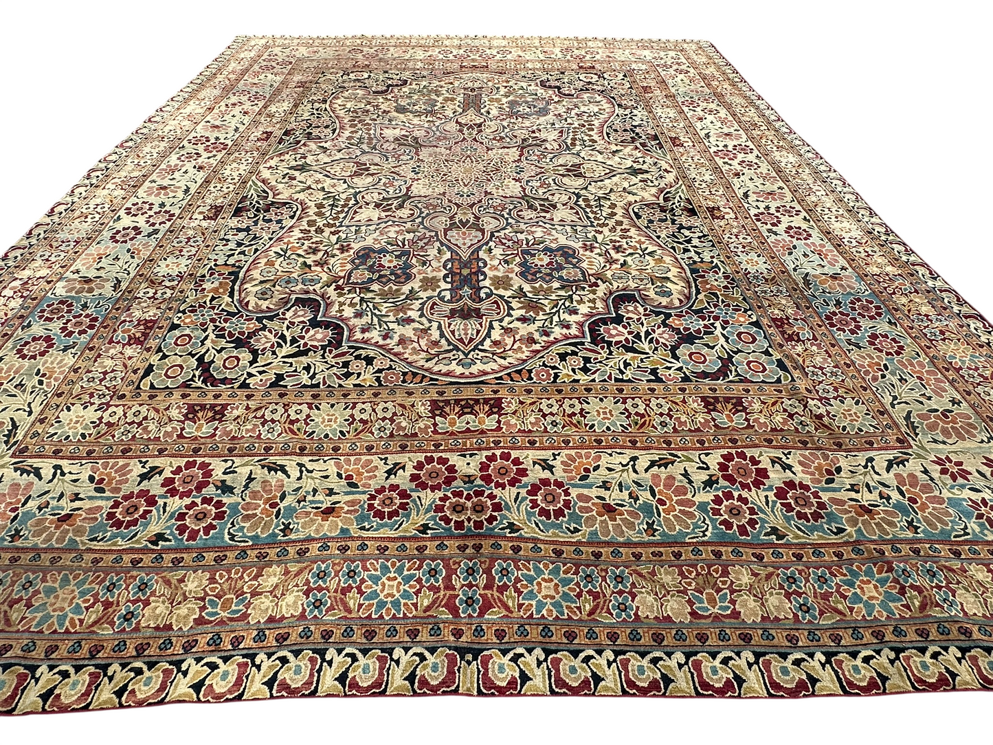 Antiker Orientteppich Handgeknüpft Agra Naturfarben 540x435 cm Signiert