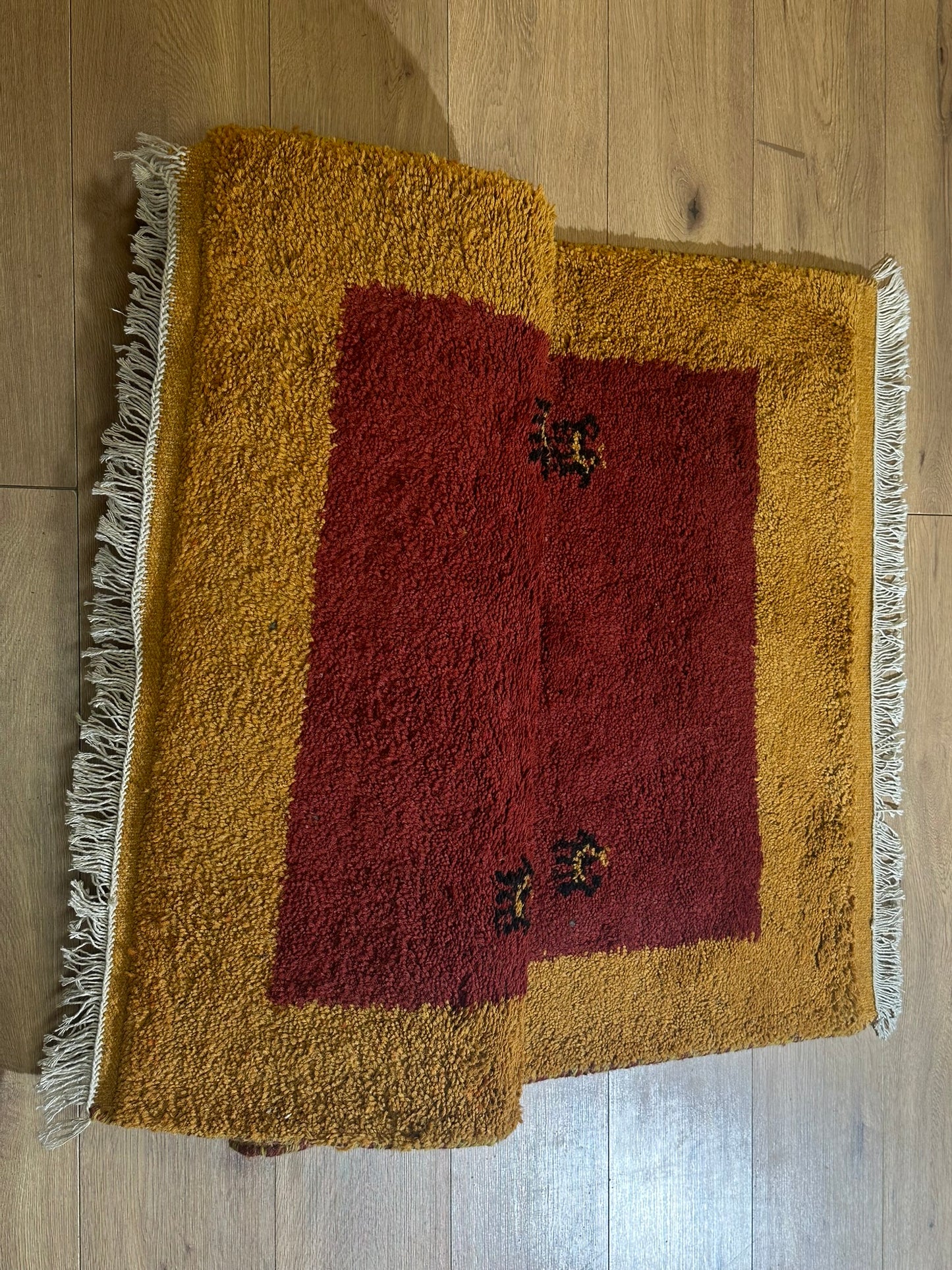 Moderner Gabbeh Teppich handgeknüpft 162x93 cm
