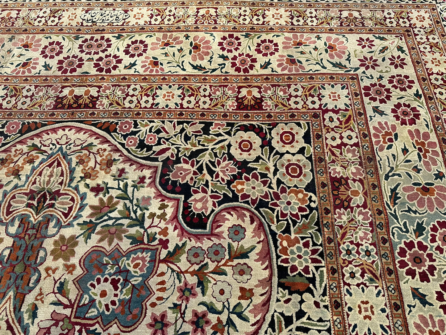 Antiker Orientteppich Handgeknüpft Agra Naturfarben 540x435 cm Signiert