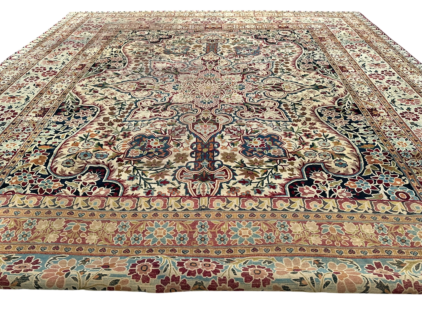 Antiker Orientteppich Handgeknüpft Agra Naturfarben 540x435 cm Signiert