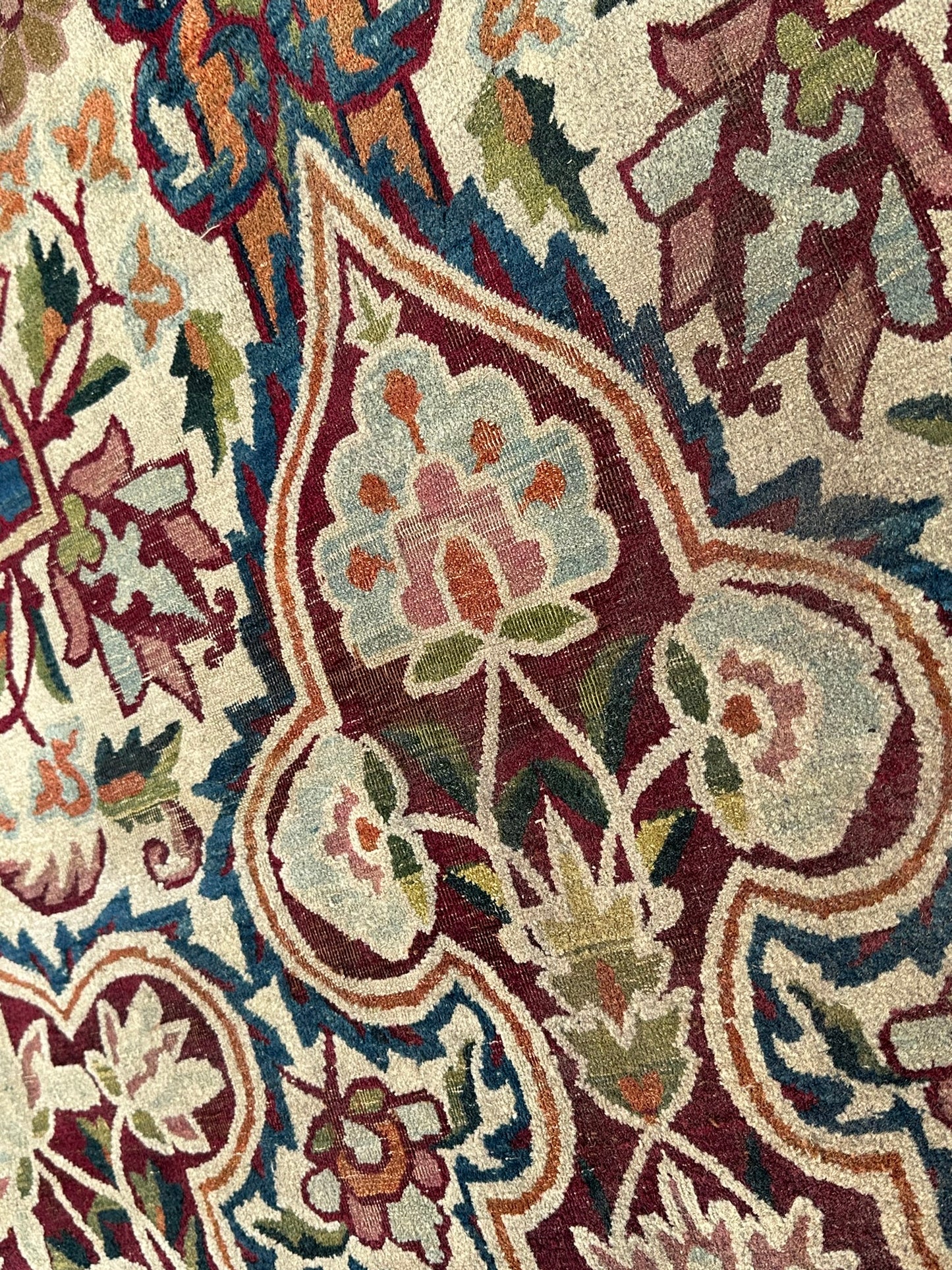 Antiker Orientteppich Handgeknüpft Agra Naturfarben 540x435 cm Signiert