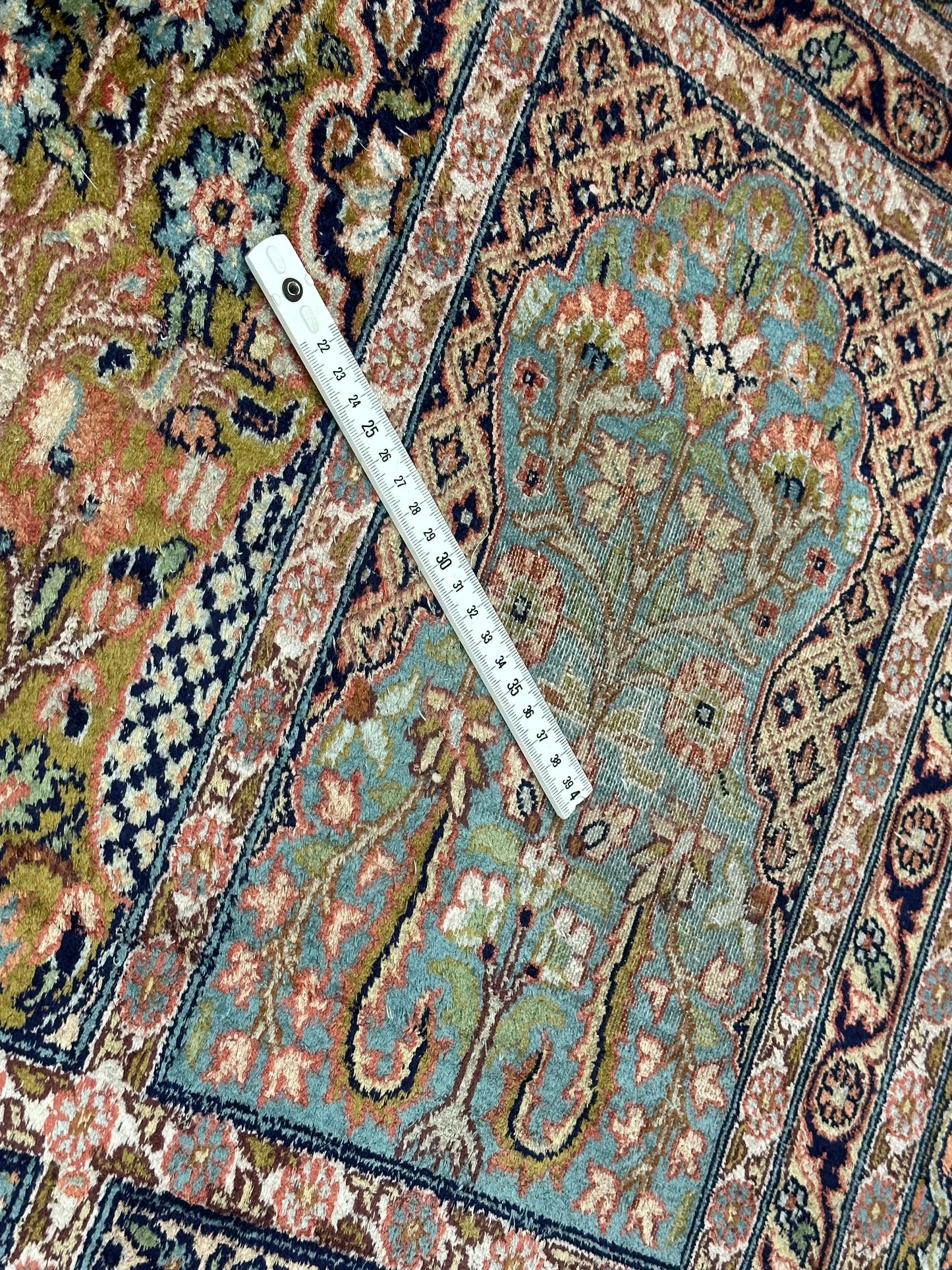 Handgeknüpfter Orientteppich Felder Ghom Kaschmir-Seide 240x170cm