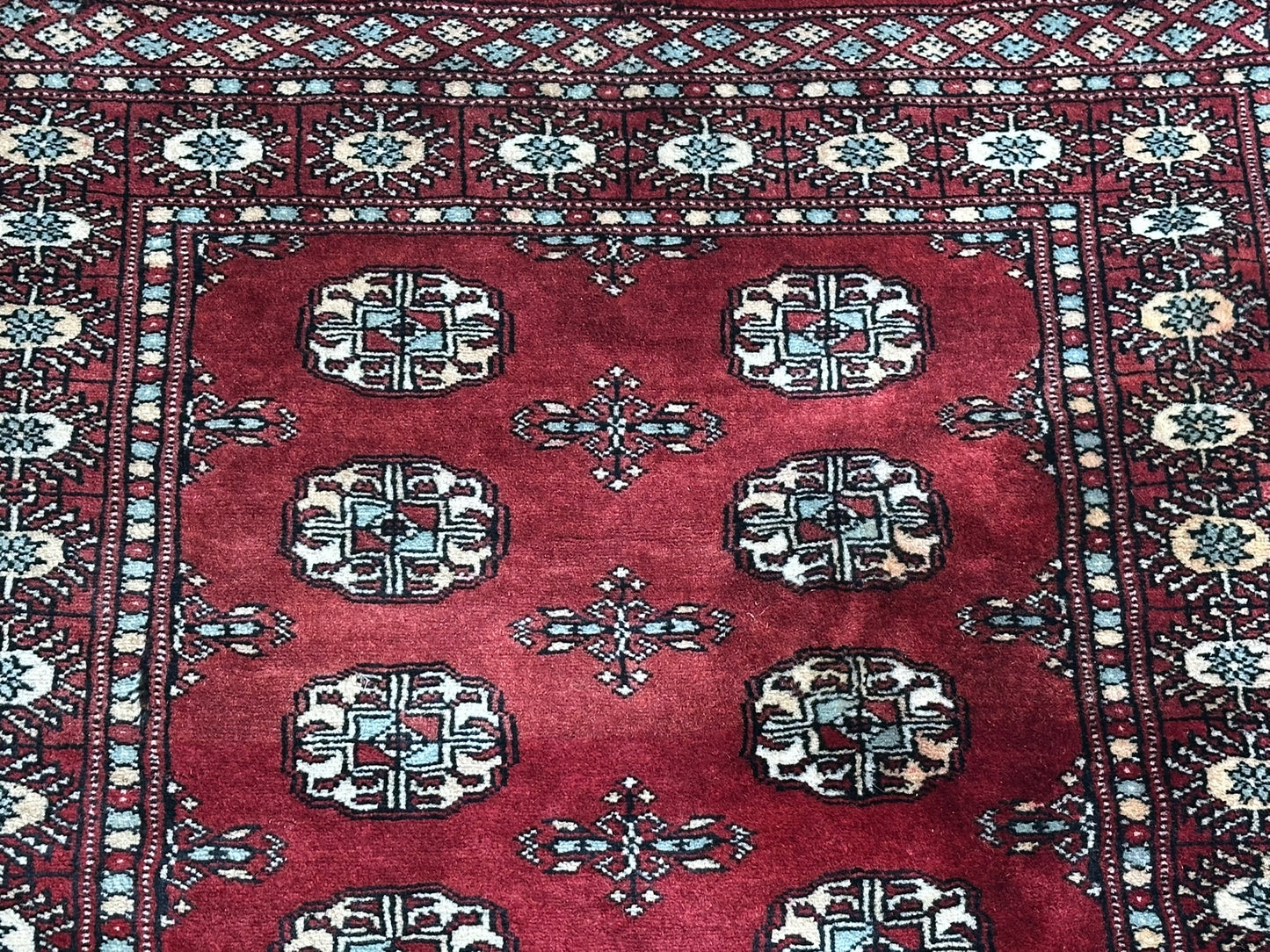 Orientteppich handgeknüpft Jomut Buchara 148x96 cm