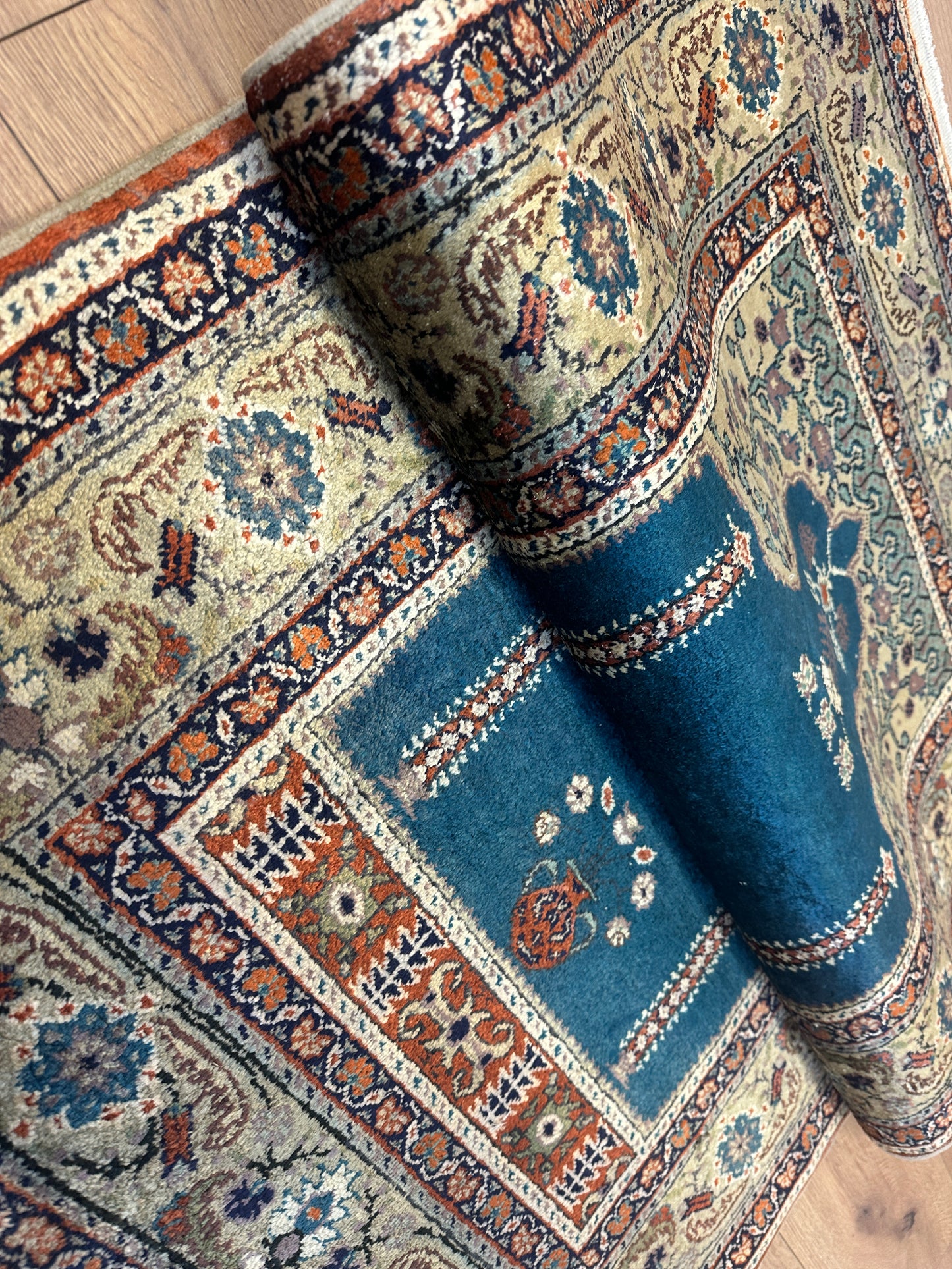 Handgeknüpfter Orientteppich - Kayseri Gebetsteppich Seide, 140x90cm