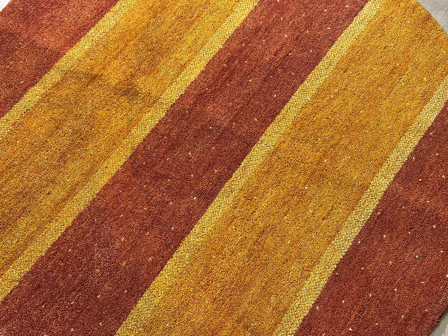 Moderner Gabbeh Teppich handgeknüpft rund ca. 150 cm