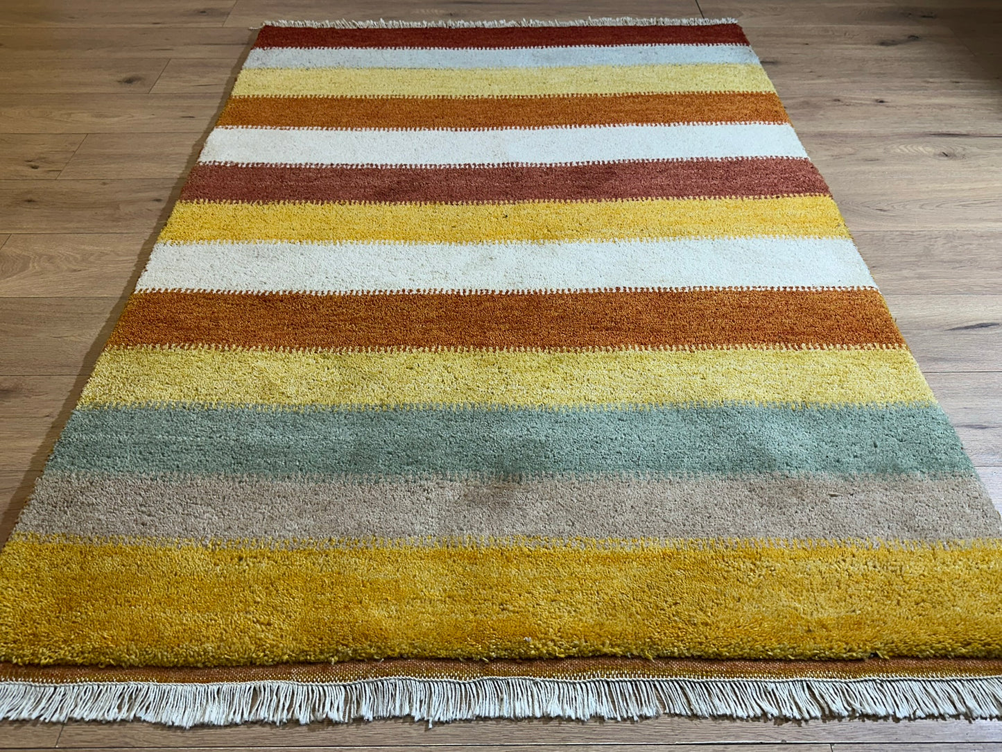Moderner Gabbeh Teppich handgeknüpft 185x126 cm