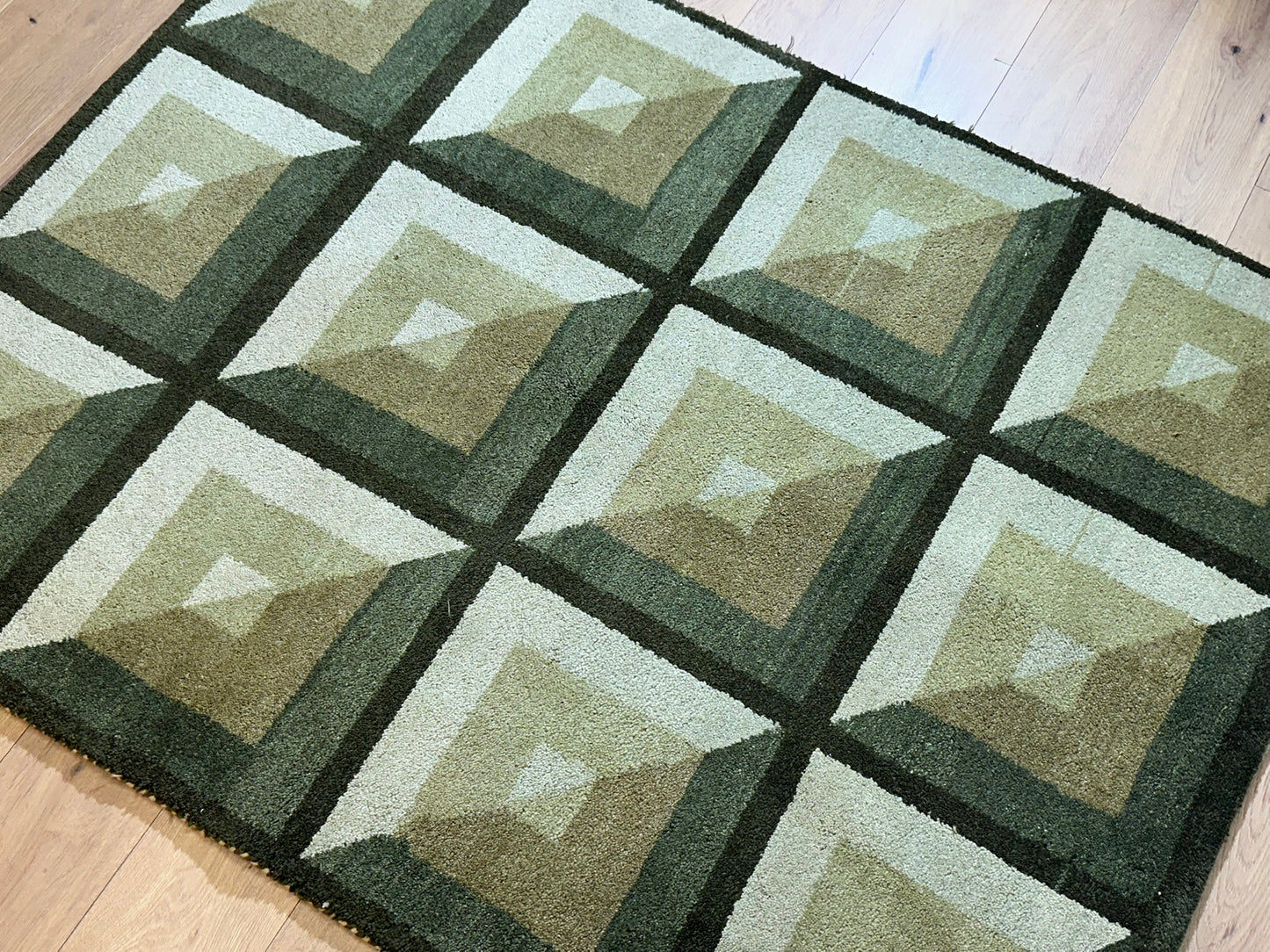 Moderner Gabbeh Teppich handgeknüpft 180x135 cm