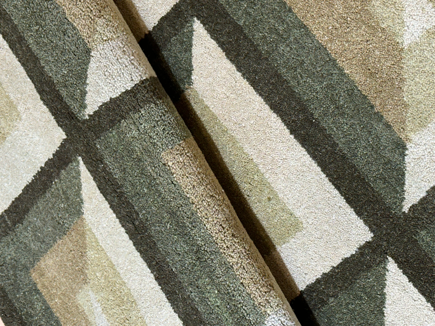 Moderner Gabbeh Teppich handgeknüpft 180x135 cm