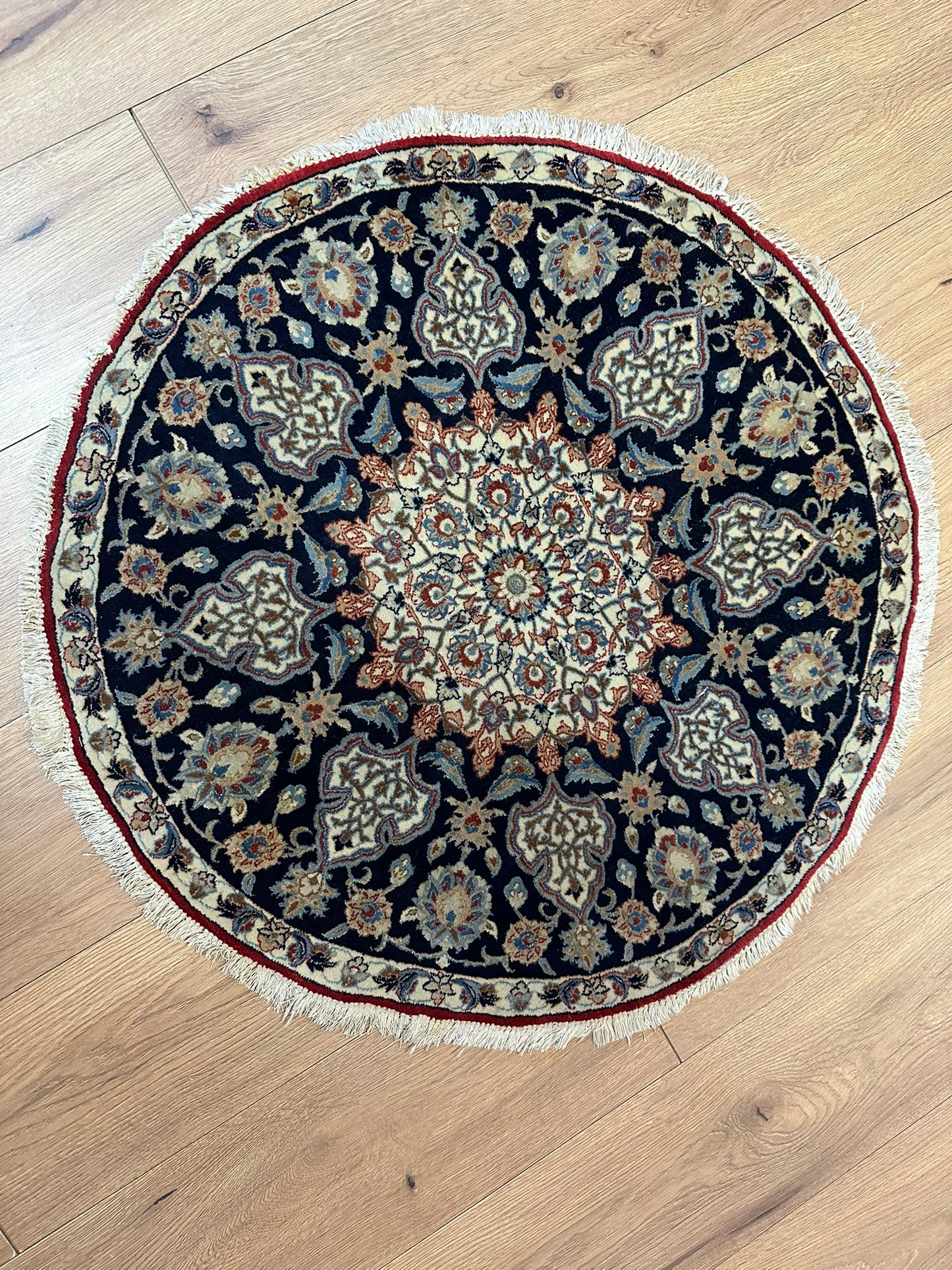 Orientteppich handgeknüpft Nain rund 80 cm
