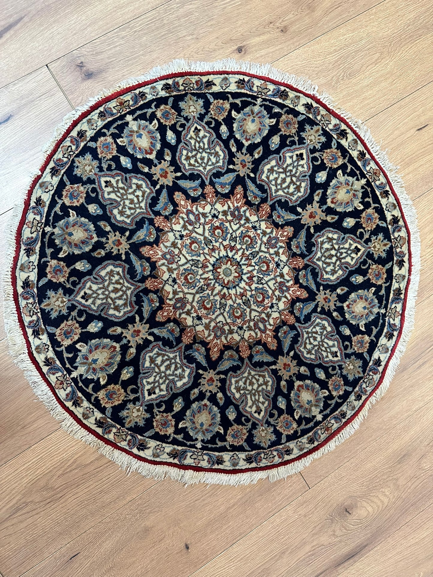 Orientteppich handgeknüpft Nain rund 80 cm
