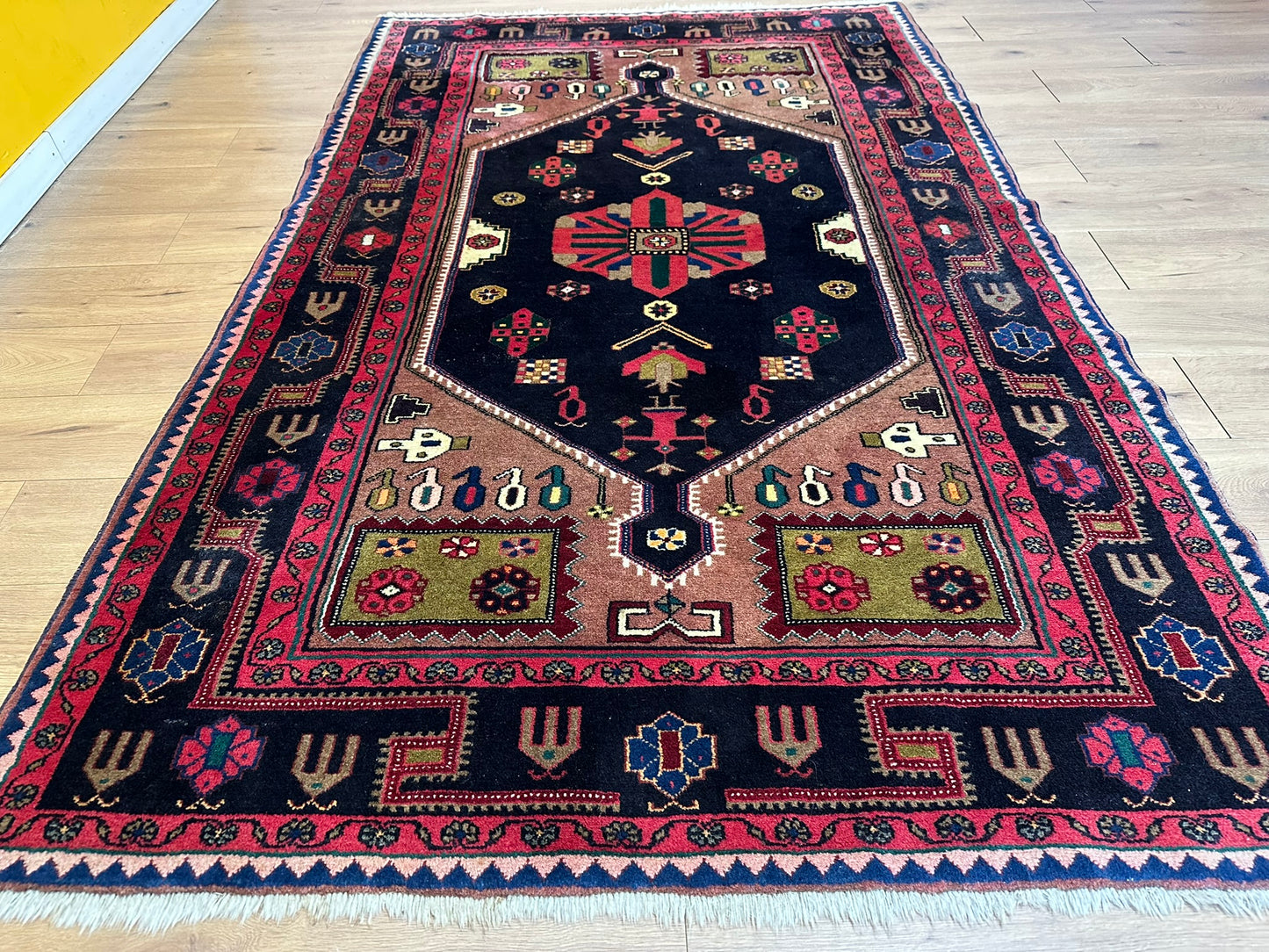 Orientteppich handgeknüpft 245x152 cm Konya Art Deco