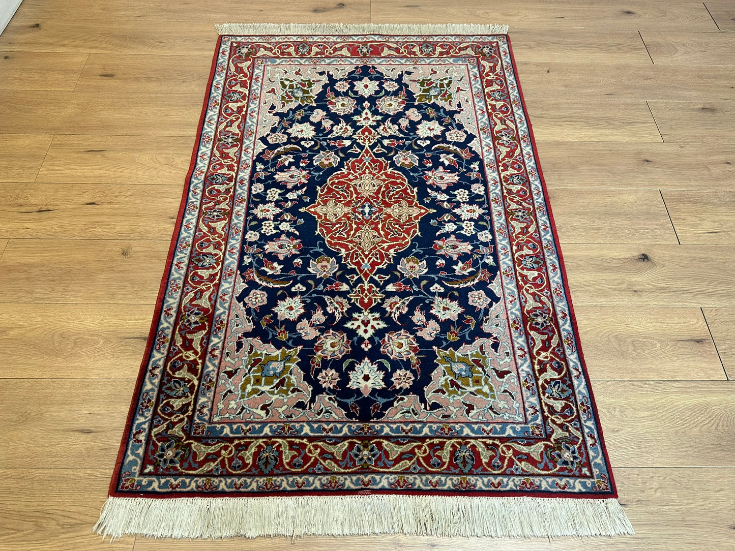 Orientteppich handgeknüpft 155x105 cm Isfahan fein