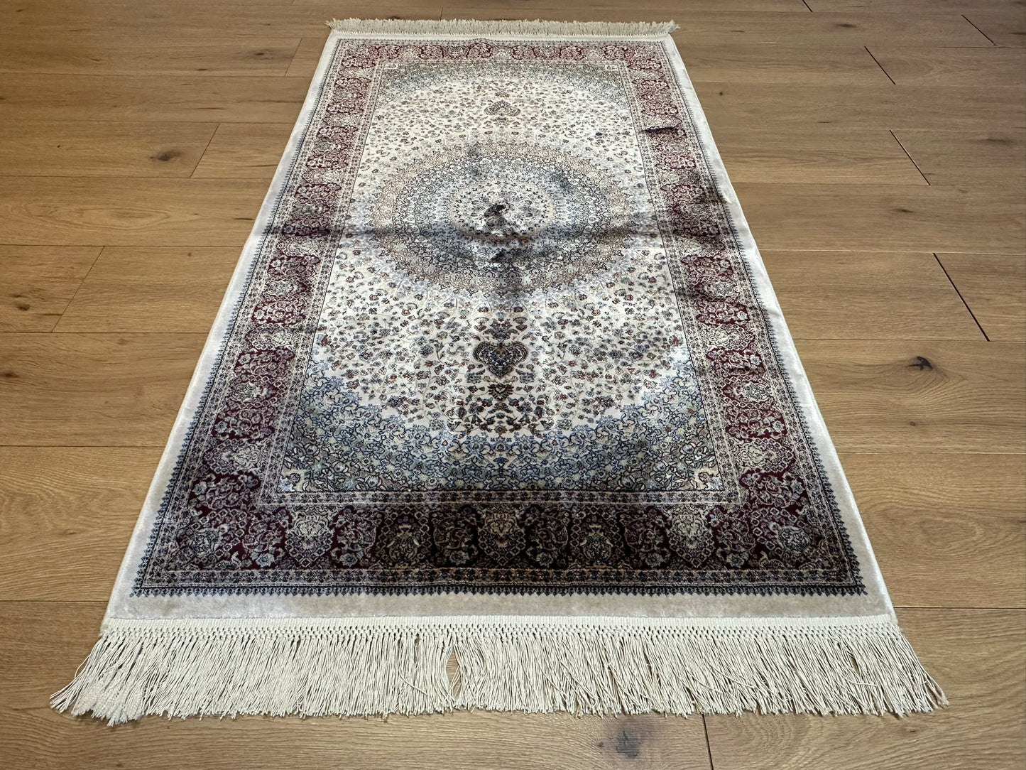 Orientteppich  140x80 cm Ghom Seide