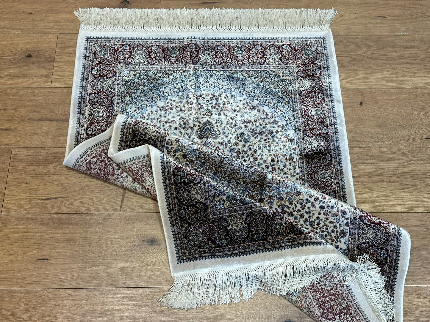 Orientteppich  140x80 cm Ghom Seide