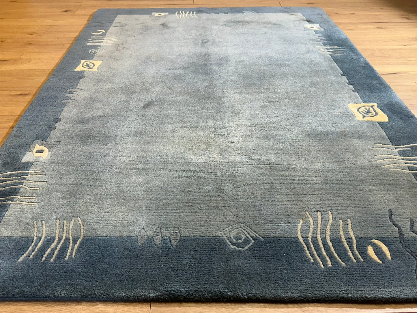 Moderner Gabbeh Teppich handgeknüpft 194x140 cm