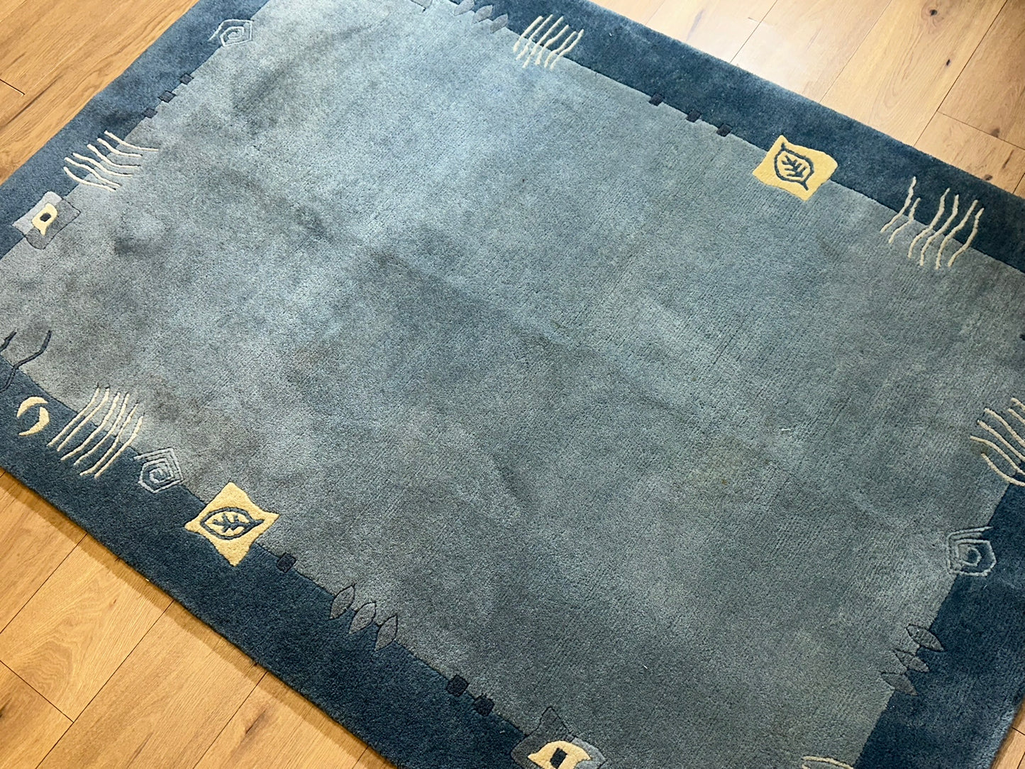 Moderner Gabbeh Teppich handgeknüpft 194x140 cm