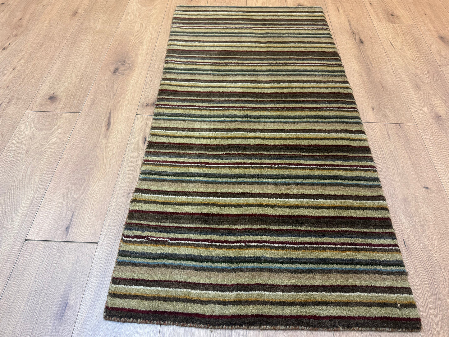 Perser Teppich Gabbeh – Handgeknüpft aus feiner Wolle – 142 x 72 cm