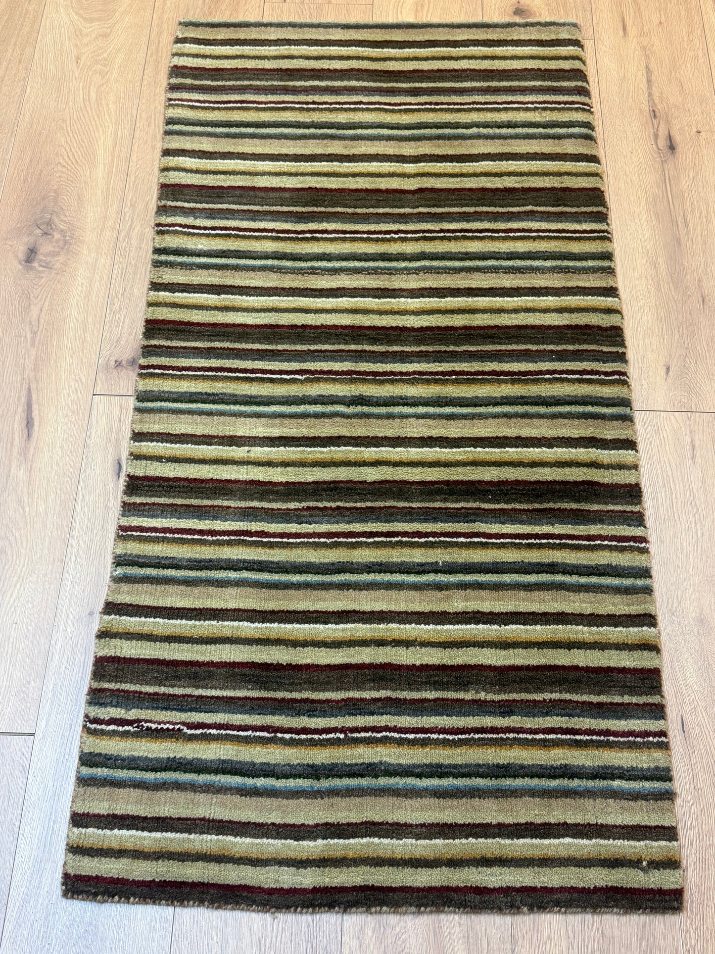 Perser Teppich Gabbeh – Handgeknüpft aus feiner Wolle – 142 x 72 cm