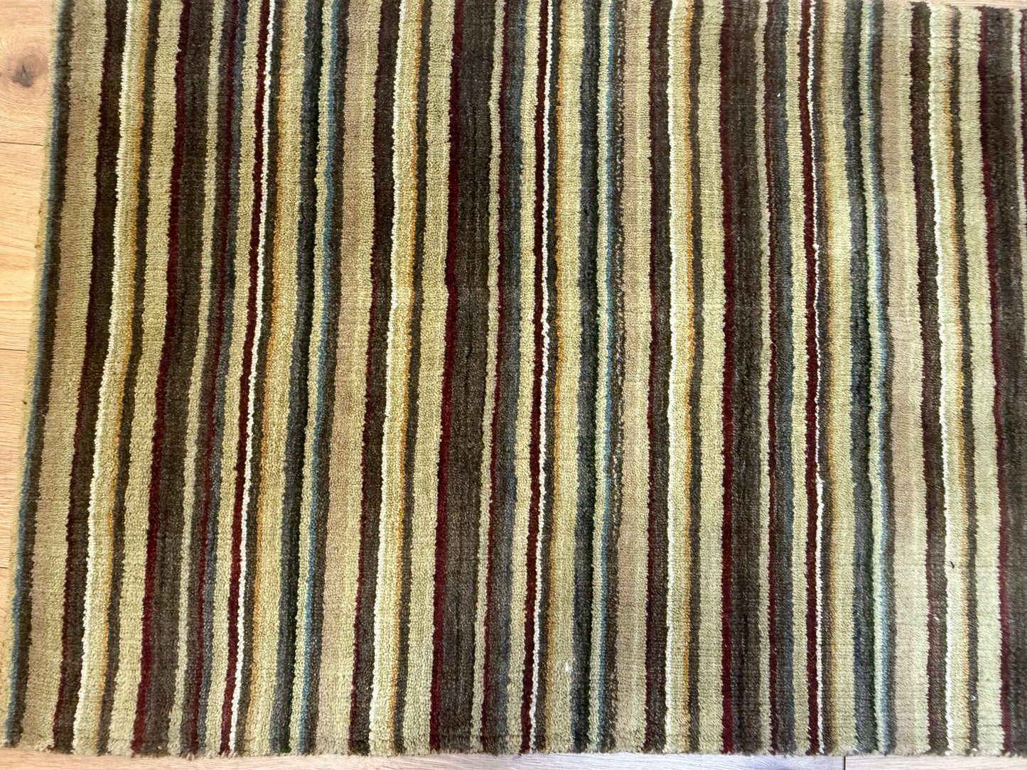 Perser Teppich Gabbeh – Handgeknüpft aus feiner Wolle – 142 x 72 cm