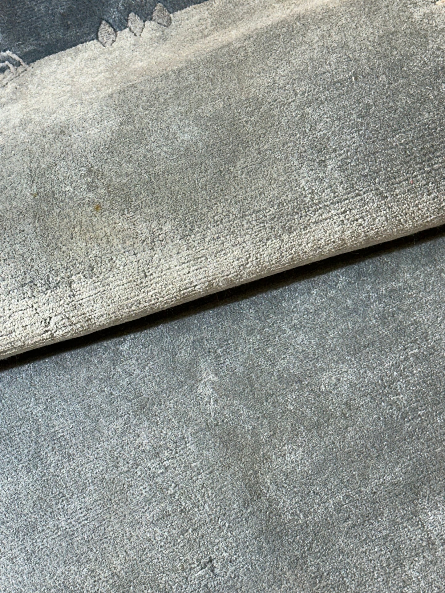 Moderner Gabbeh Teppich handgeknüpft 194x140 cm