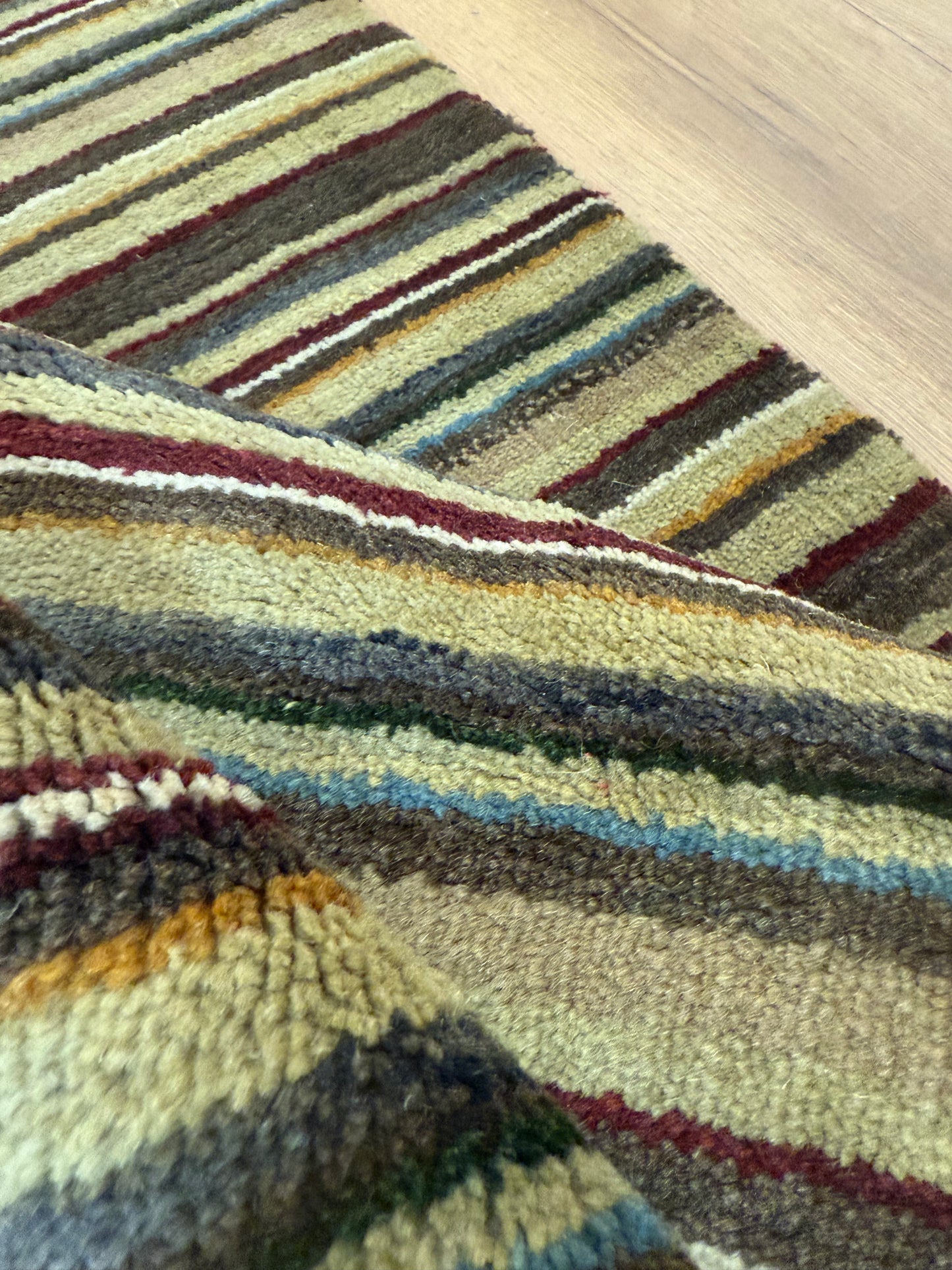 Perser Teppich Gabbeh – Handgeknüpft aus feiner Wolle – 142 x 72 cm