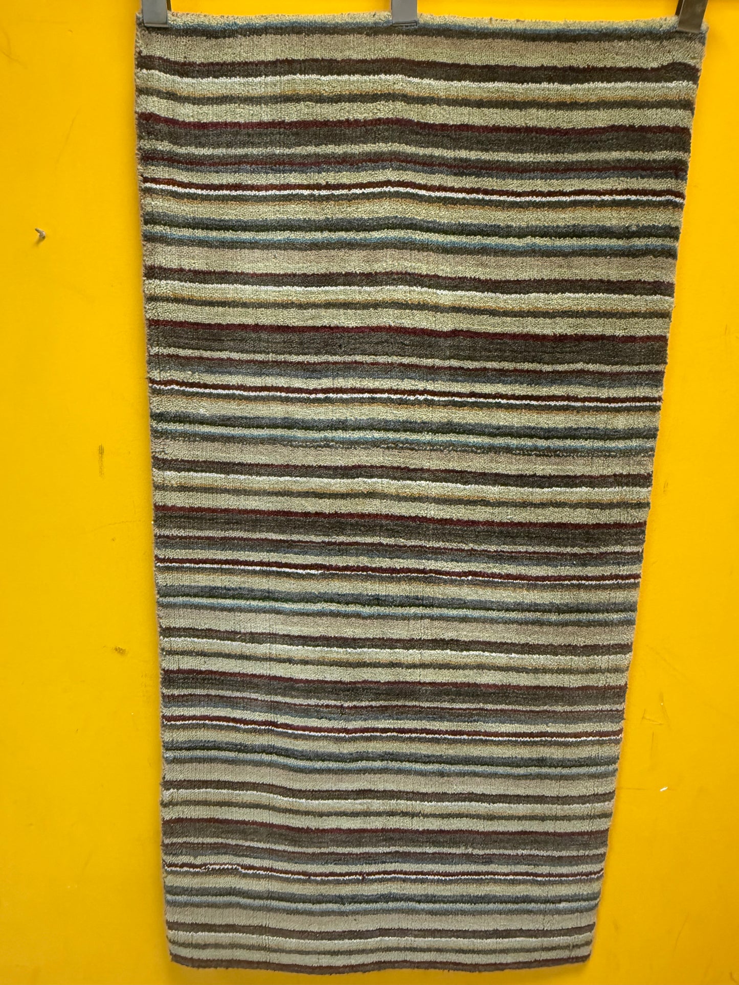 Perser Teppich Gabbeh – Handgeknüpft aus feiner Wolle – 142 x 72 cm