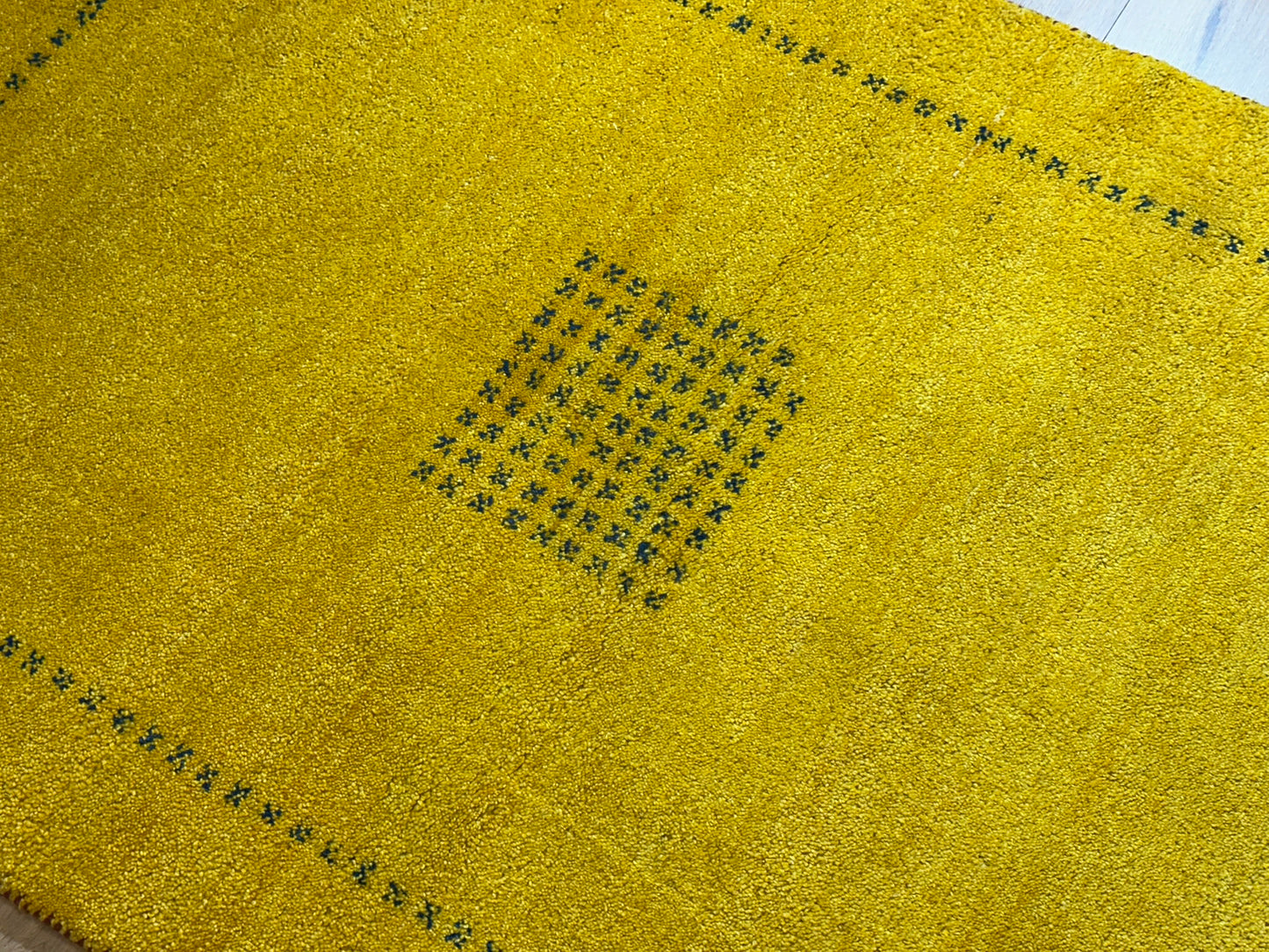 Moderner Gabbeh Teppich handgeknüpft 177x121 cm