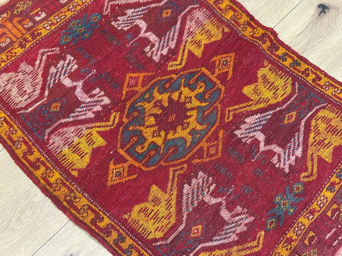 Antik Orientteppich handgeknüpft 84x55 cm  Uschak Muster naturfarben