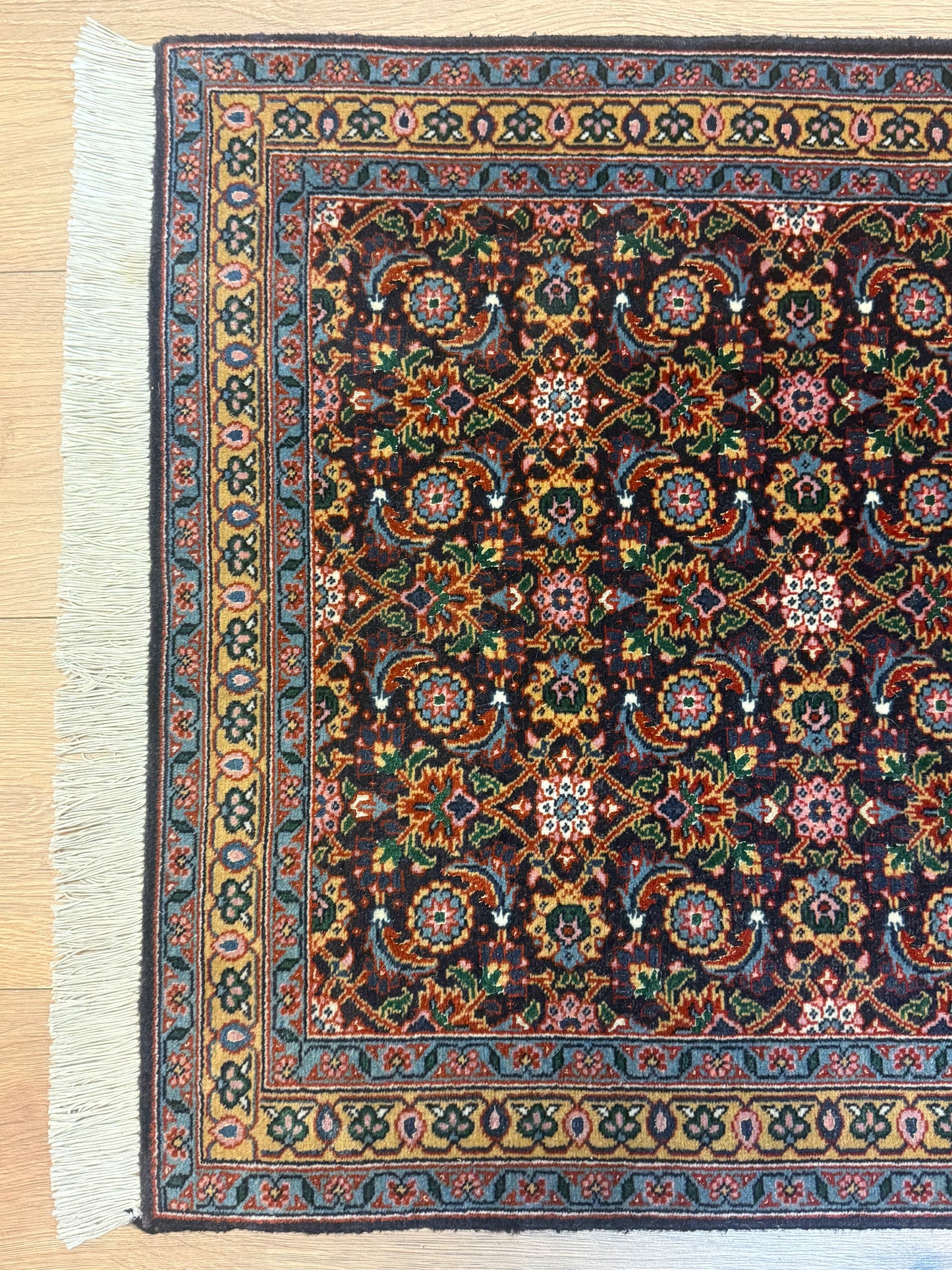 Perser Teppich Tabriz Handgeknüpft aus Korkwolle Seide 150x64 cm
