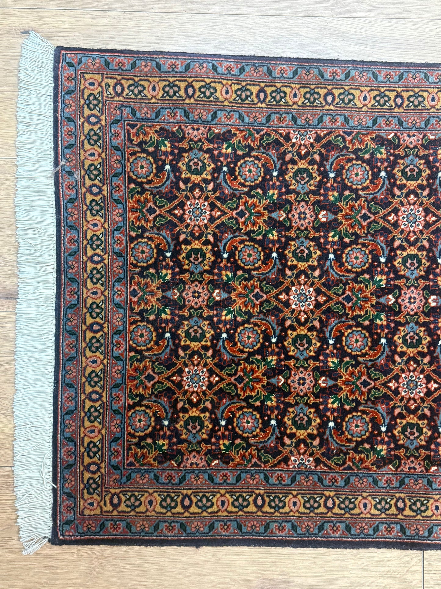 Perser Teppich Tabriz Handgeknüpft aus Korkwolle Seide 150x64 cm