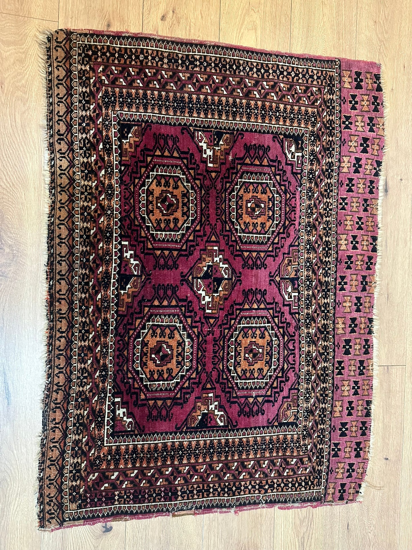 Antik Orientteppich handgeknüpft 120x88 cm Jomut Buchara naturfarben