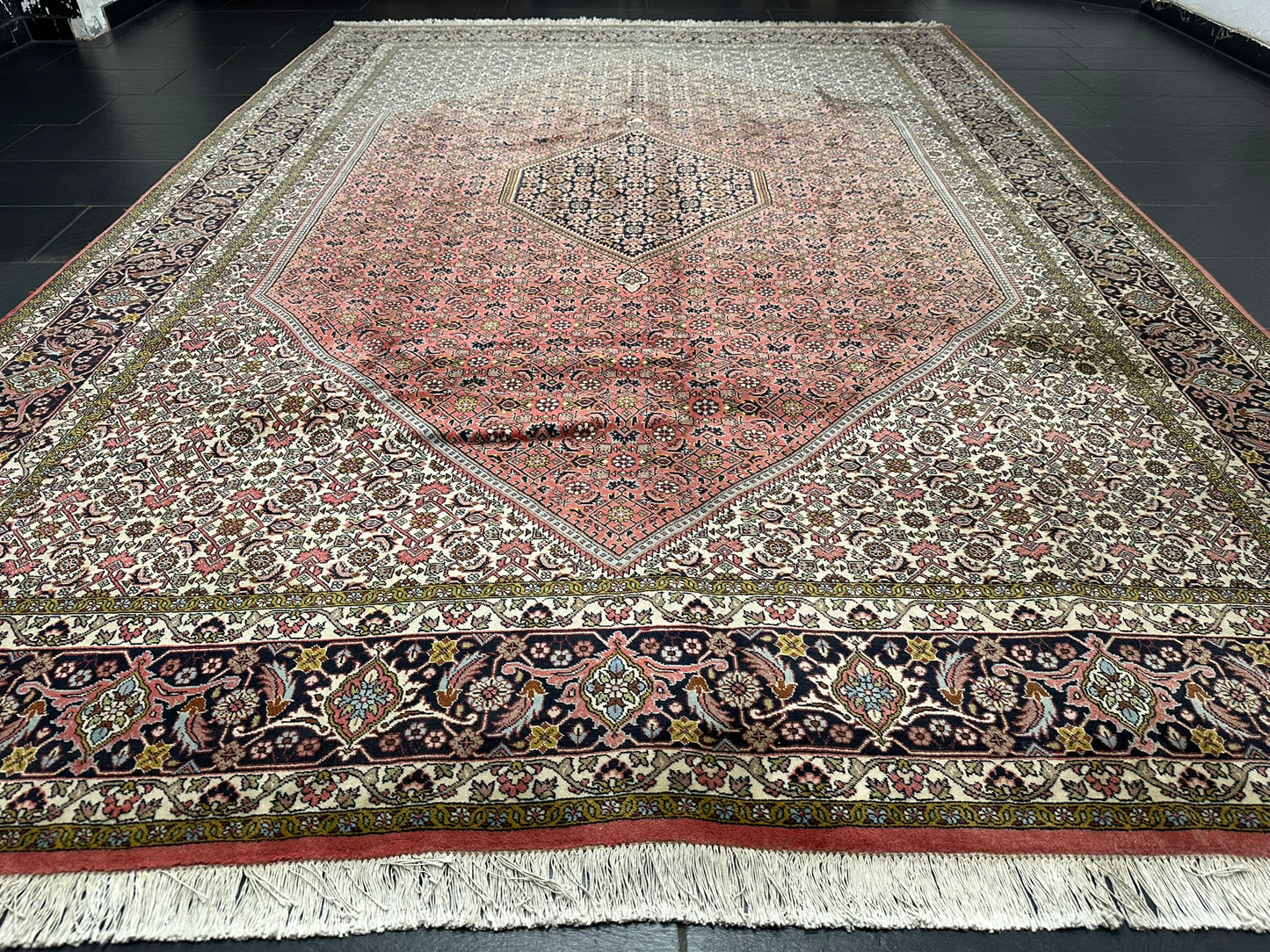 Orientteppich handgeknüpft Bidjar 355x245 cm