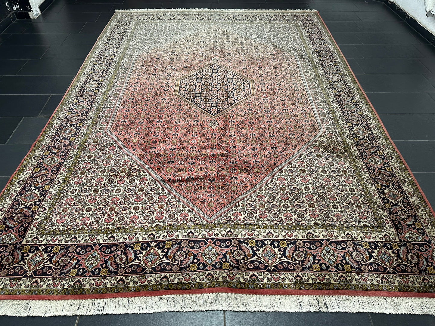 Orientteppich handgeknüpft Bidjar 355x245 cm