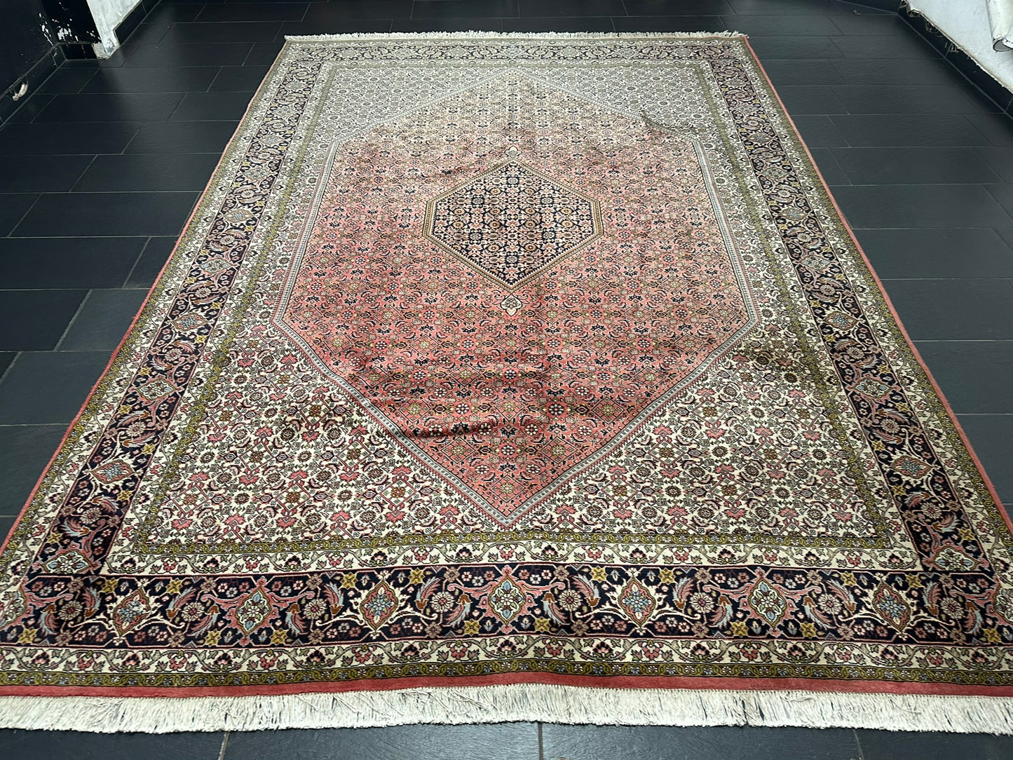 Orientteppich handgeknüpft Bidjar 355x245 cm
