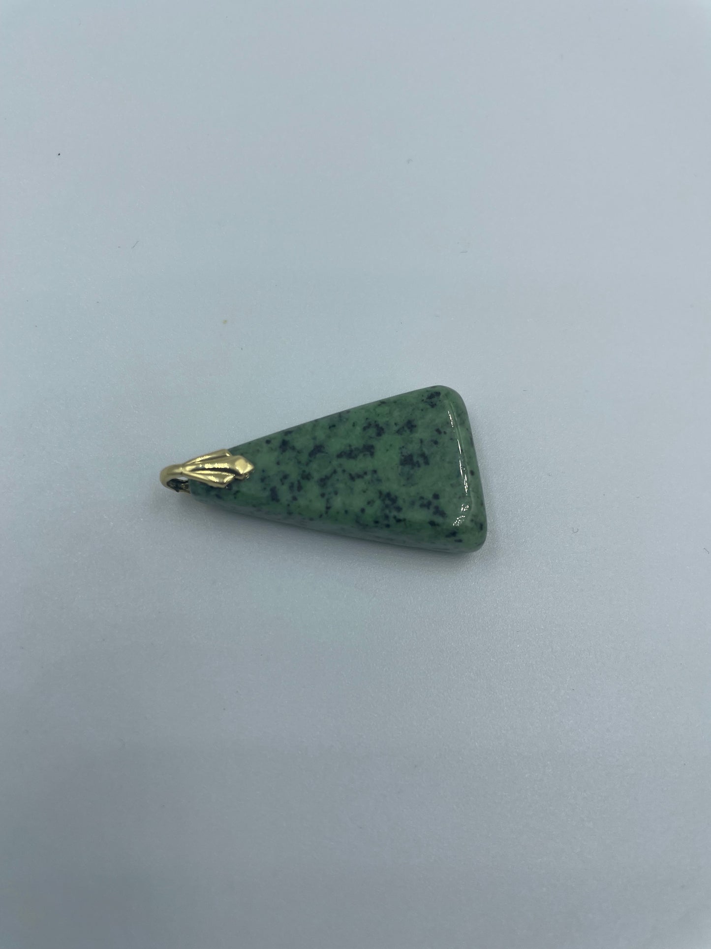 Grüner Edelstein Anhänger