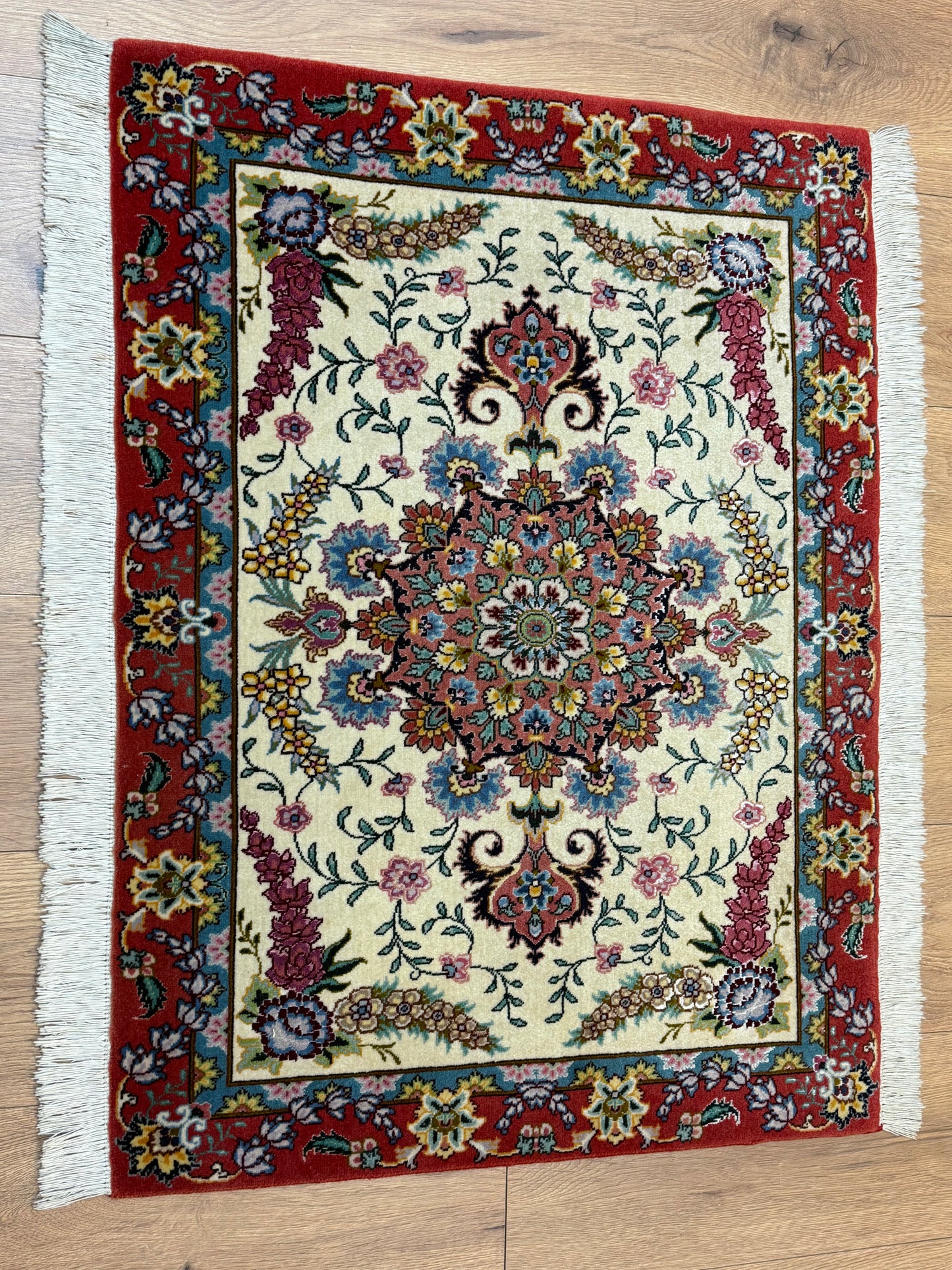 Orientteppich Täbriz Handgeknüpft Korkwolle mit Seide 69x90cm