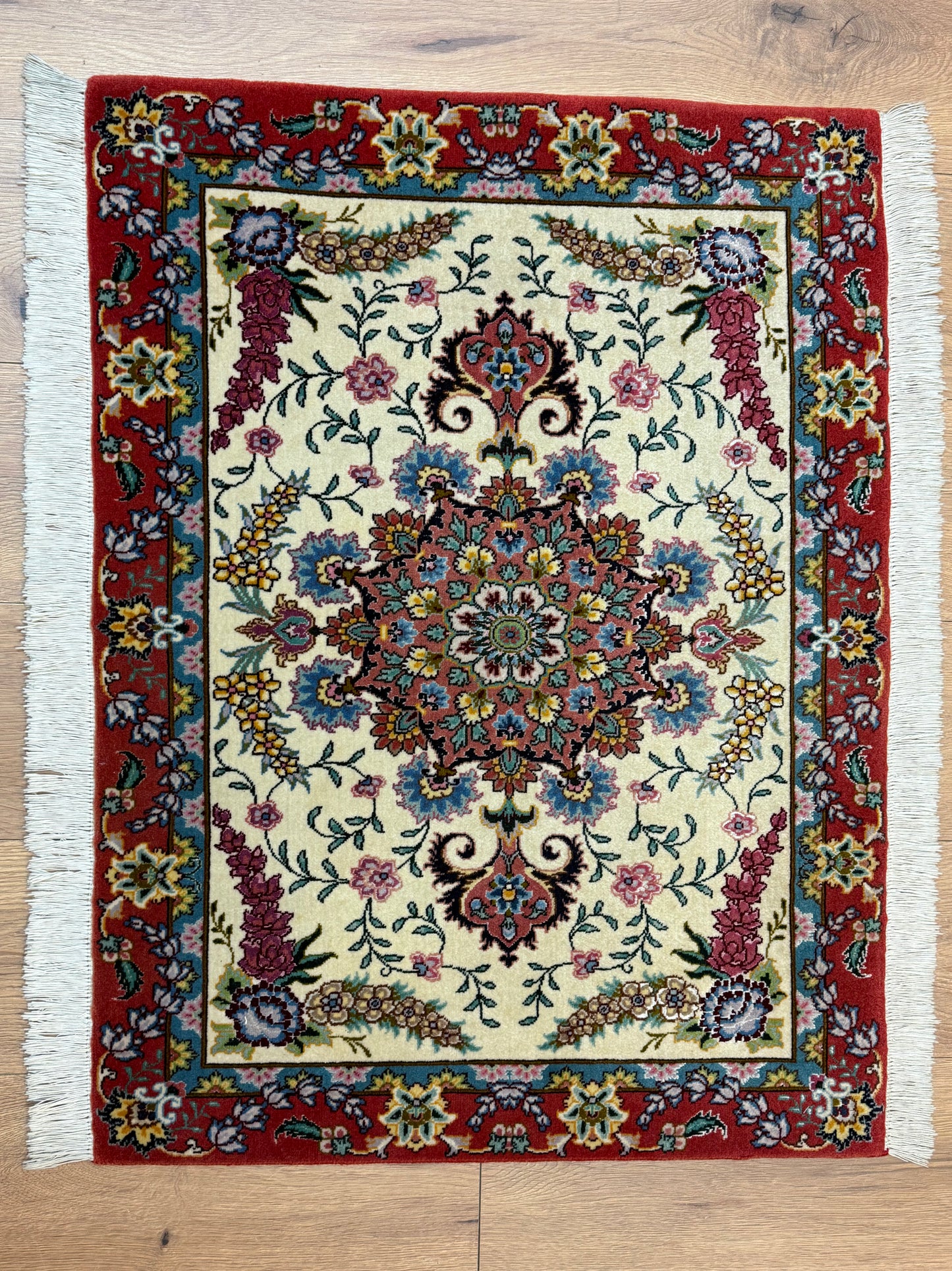 Orientteppich Täbriz Handgeknüpft Korkwolle mit Seide 69x90cm