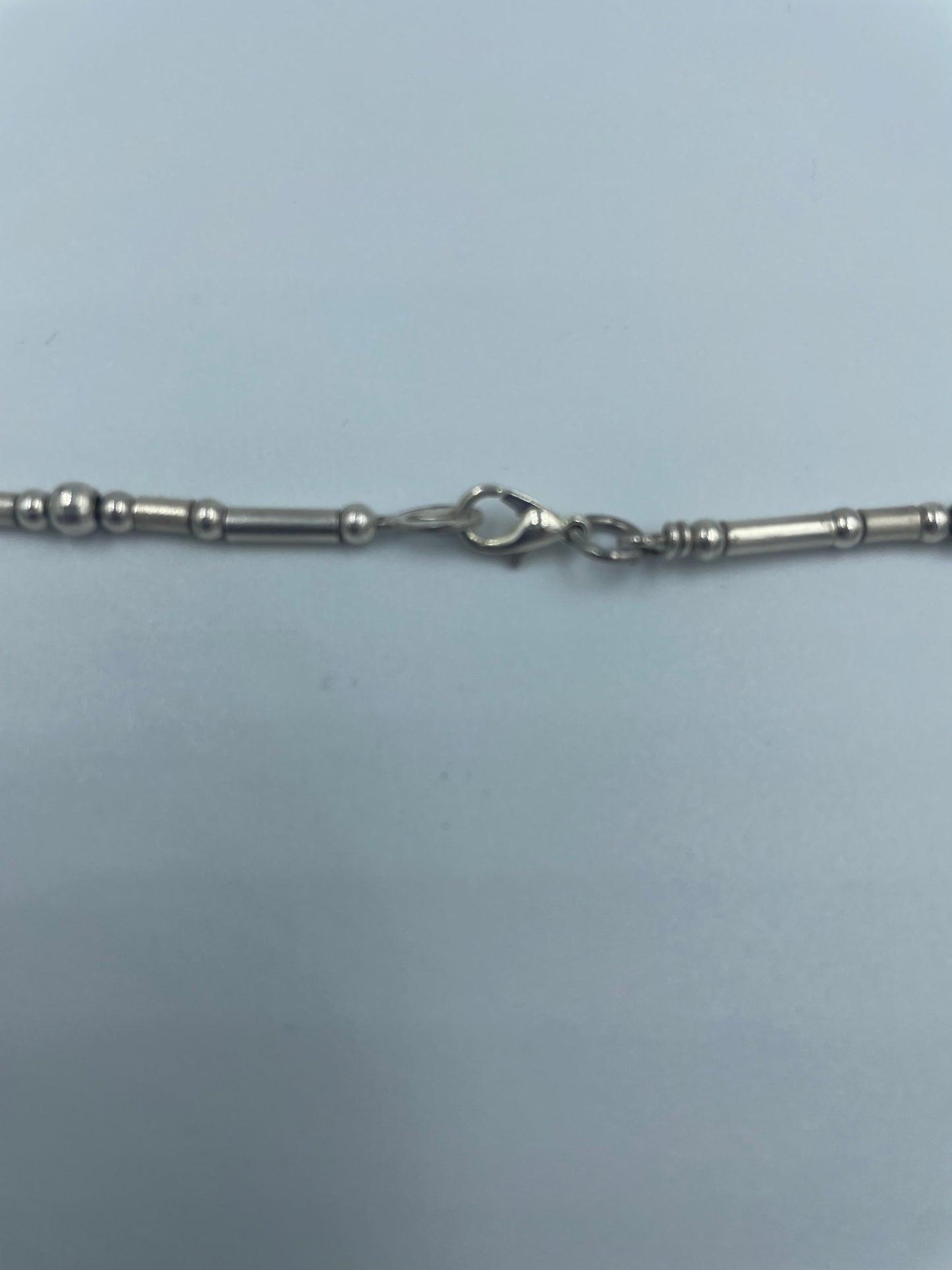 Halskette mit silbernem Pferde-Anhänge