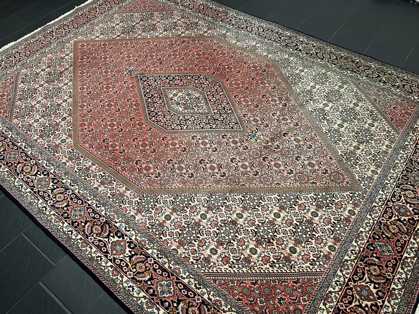 Orientteppich handgeknüpft Bidjar Beste wolle 355x250 cm