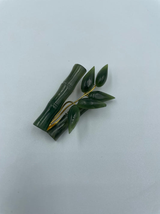 Handgefertigte Brosche mit Bambus-Muster