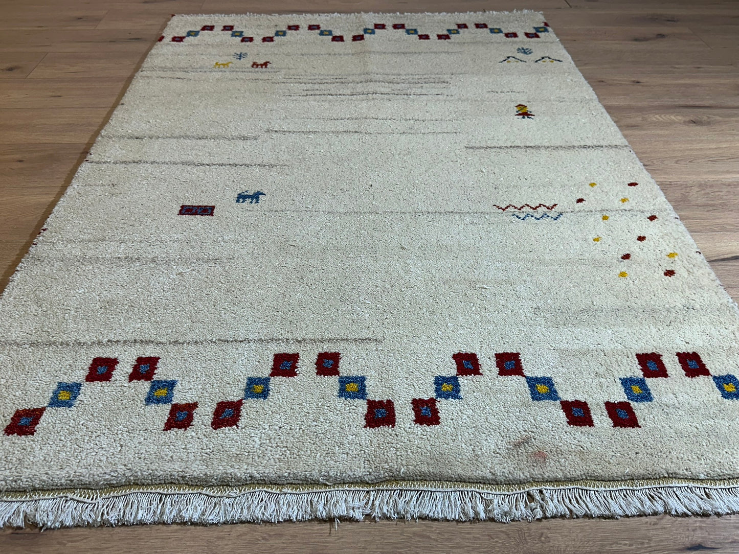 Moderner Gabbeh Teppich handgeknüpft 181x125 cm